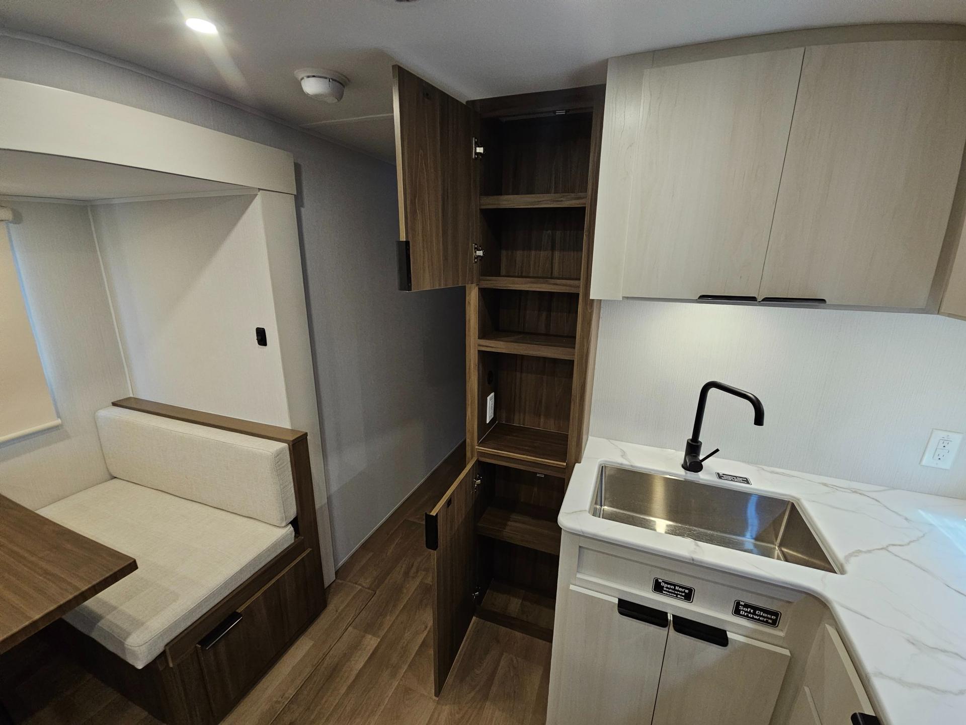 2026 Winnebago 2026 Winnebago Access - thumbnail 25