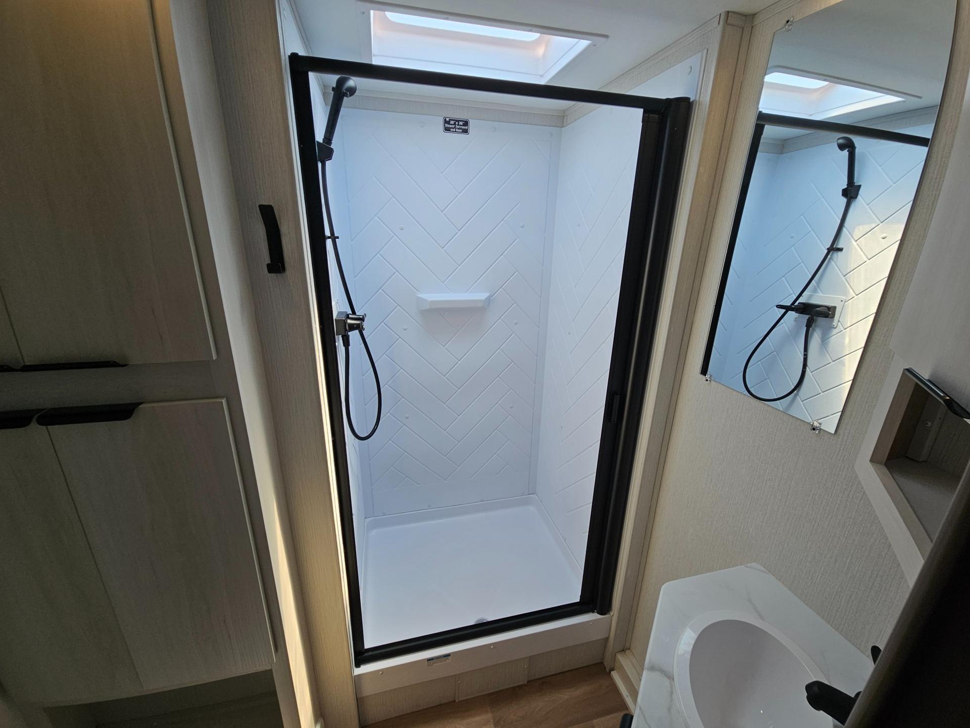2026 Winnebago 2026 Winnebago Access - thumbnail 33