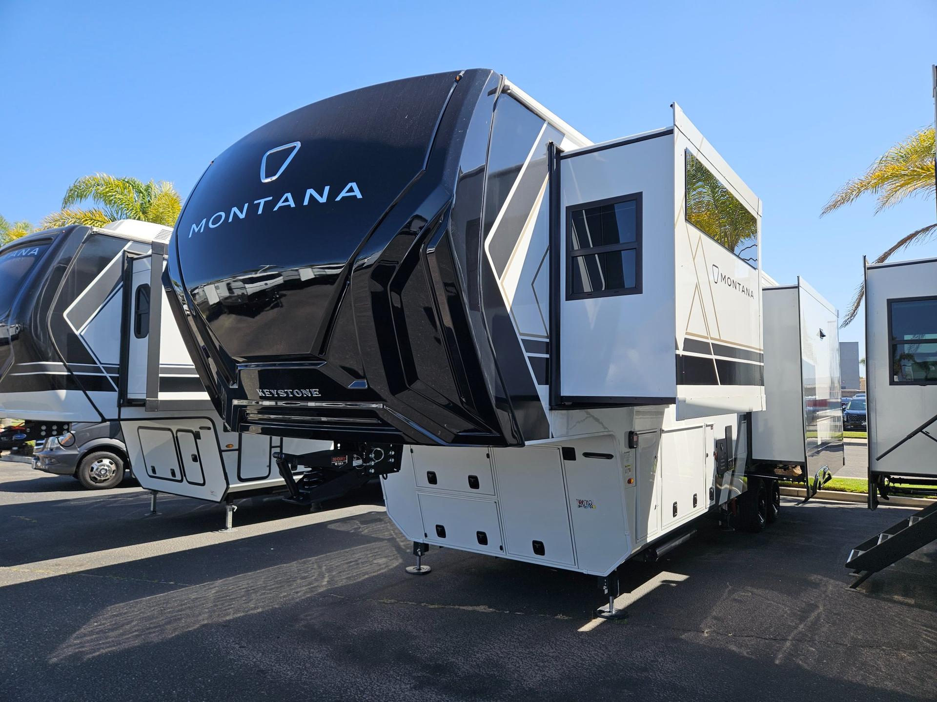 2026 Keystone RV 2026 Keystone RV Montana - thumbnail 5