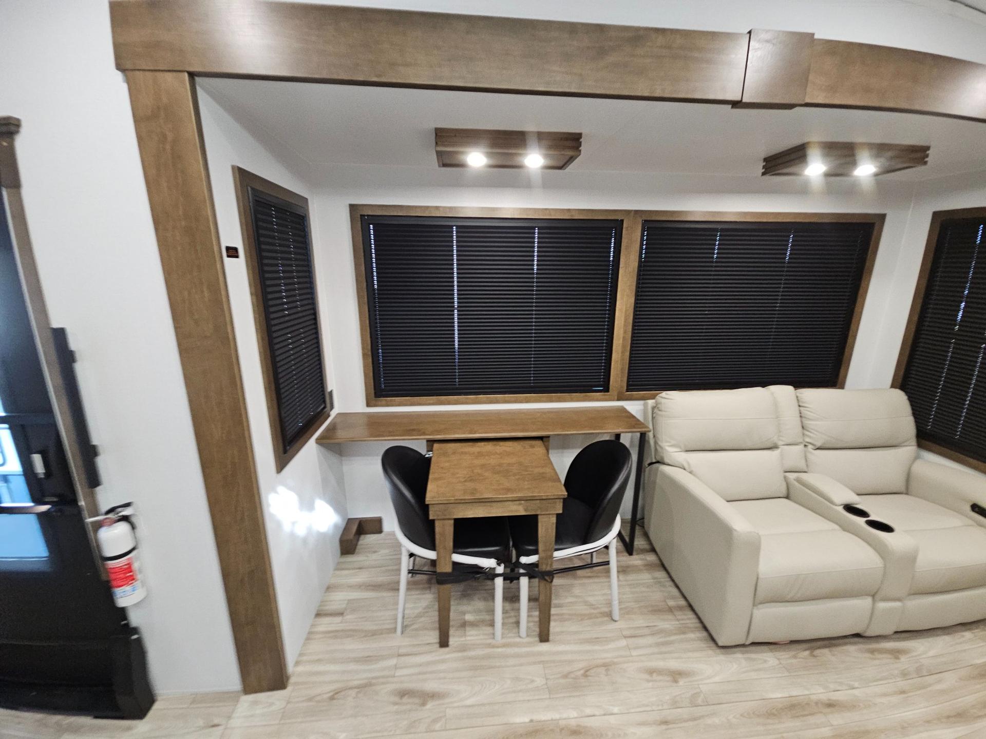2026 Keystone RV 2026 Keystone RV Montana - thumbnail 8