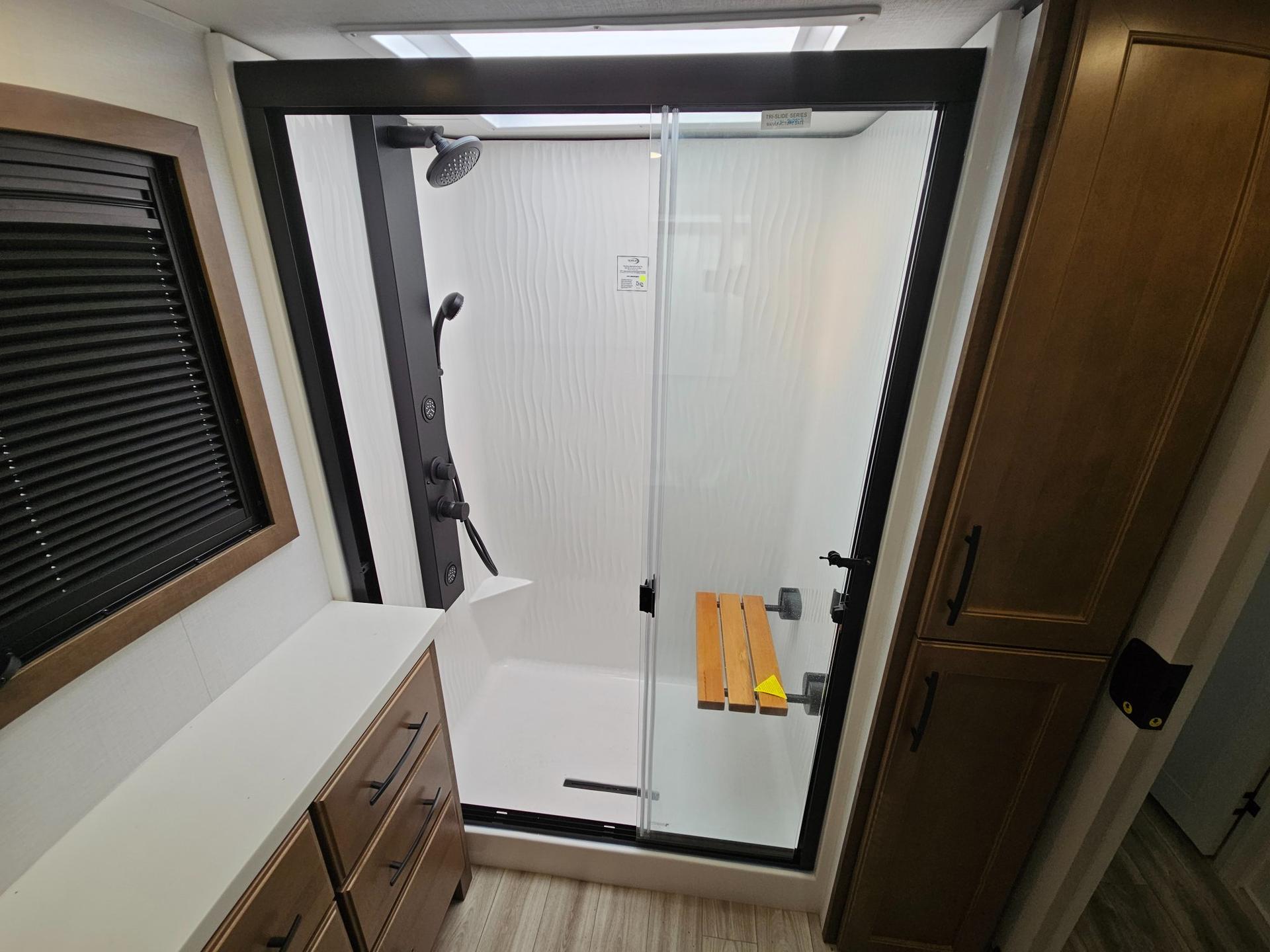 2026 Keystone RV 2026 Keystone RV Montana - thumbnail 40