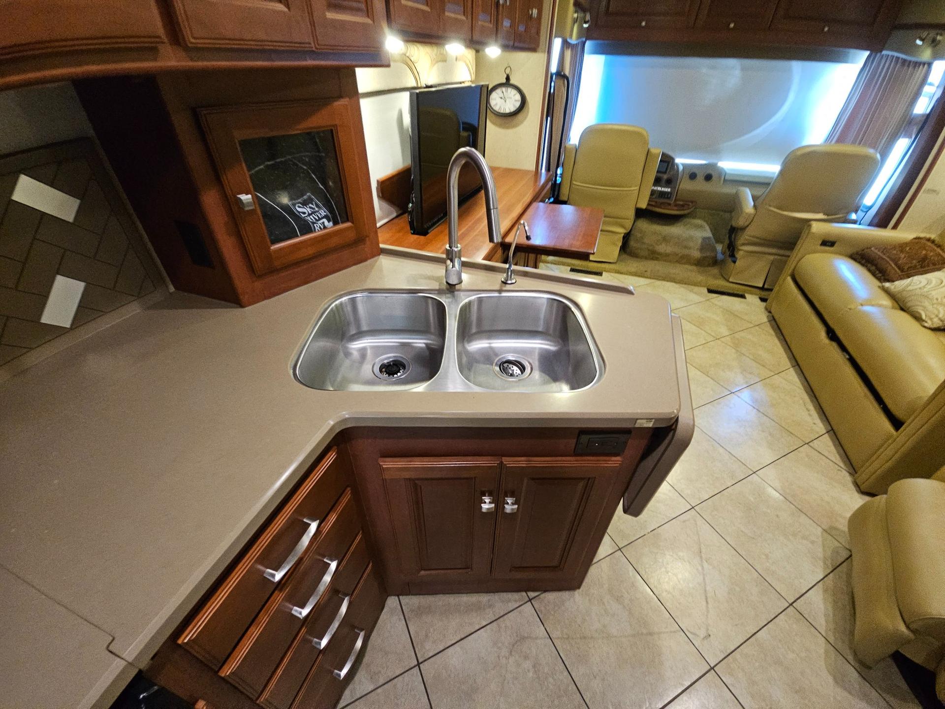 2013 Itasca 2013 Itasca Suncruiser - thumbnail 18