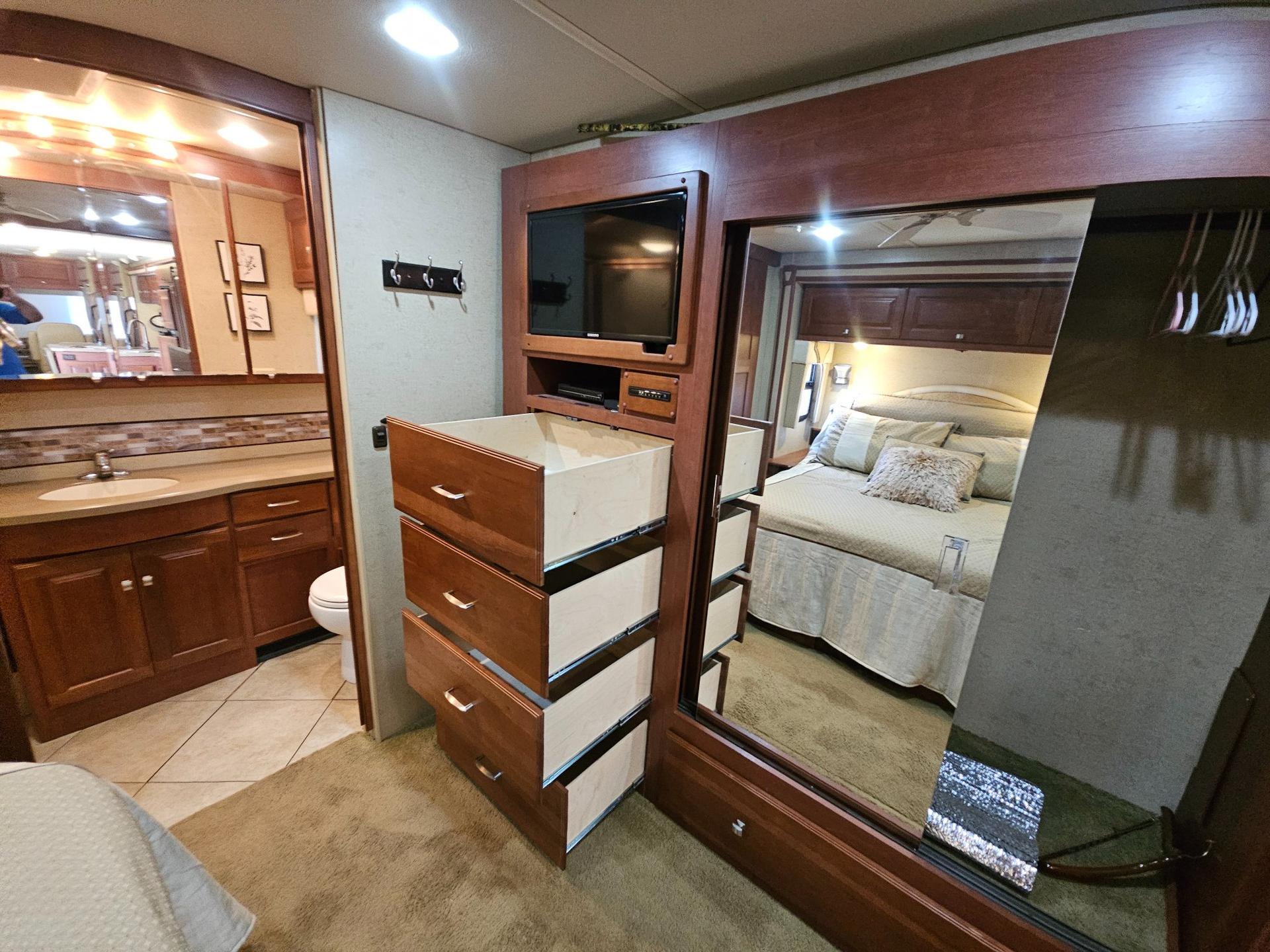 2013 Itasca 2013 Itasca Suncruiser - thumbnail 46