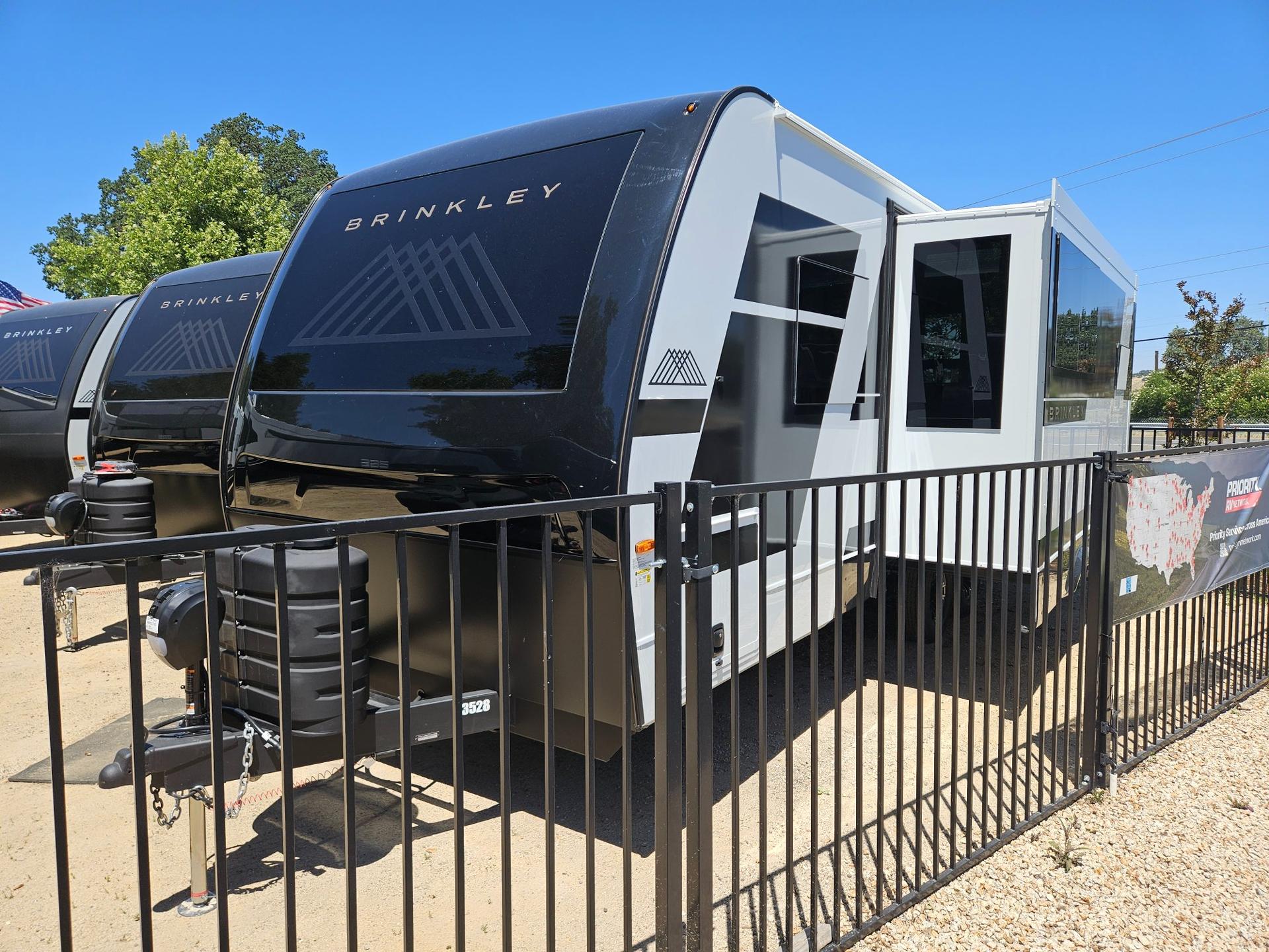 2026 Brinkley RV 2026 Brinkley RV Model I - thumbnail 5