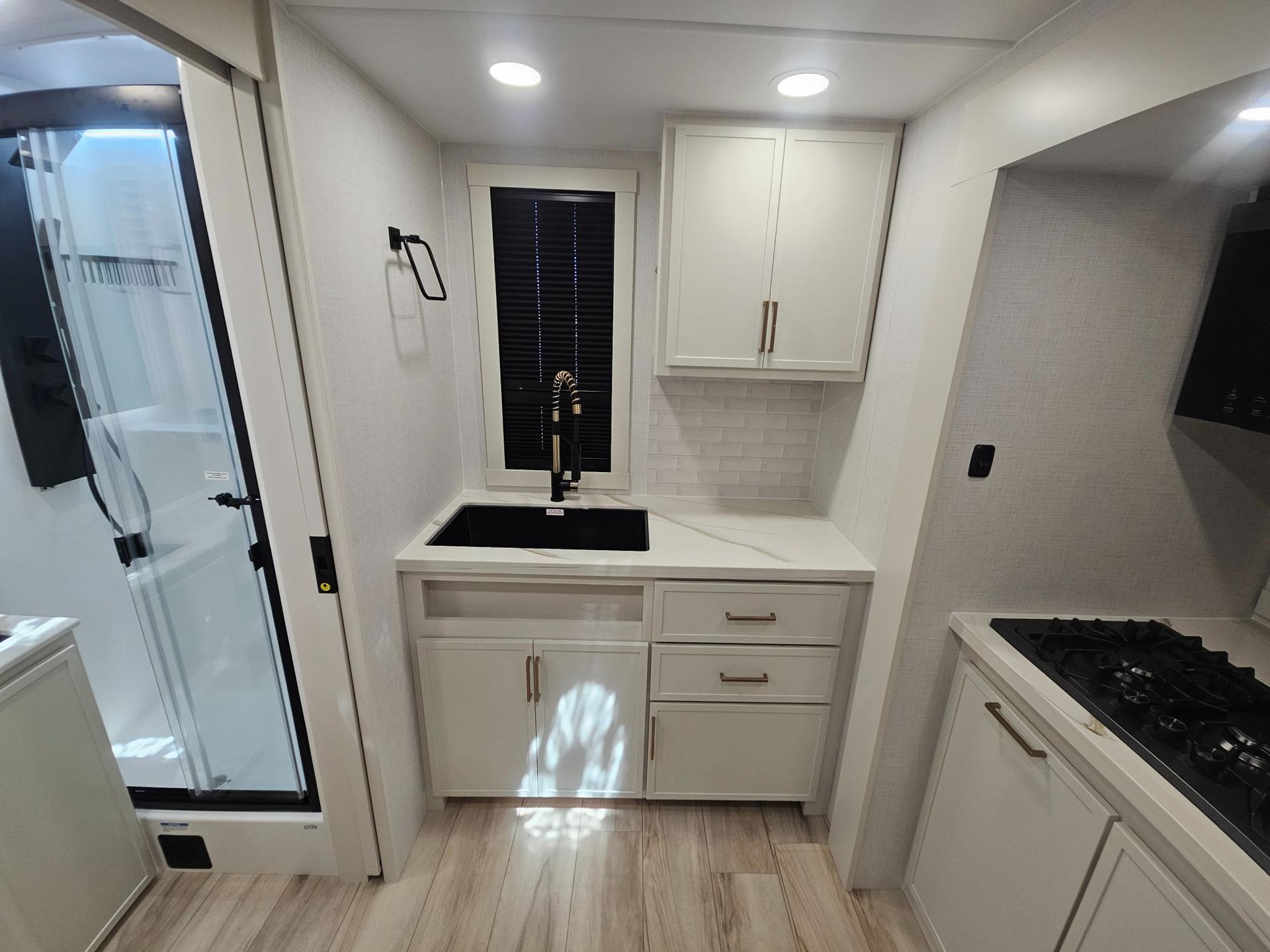 2026 Brinkley RV 2026 Brinkley RV Model I - thumbnail 15