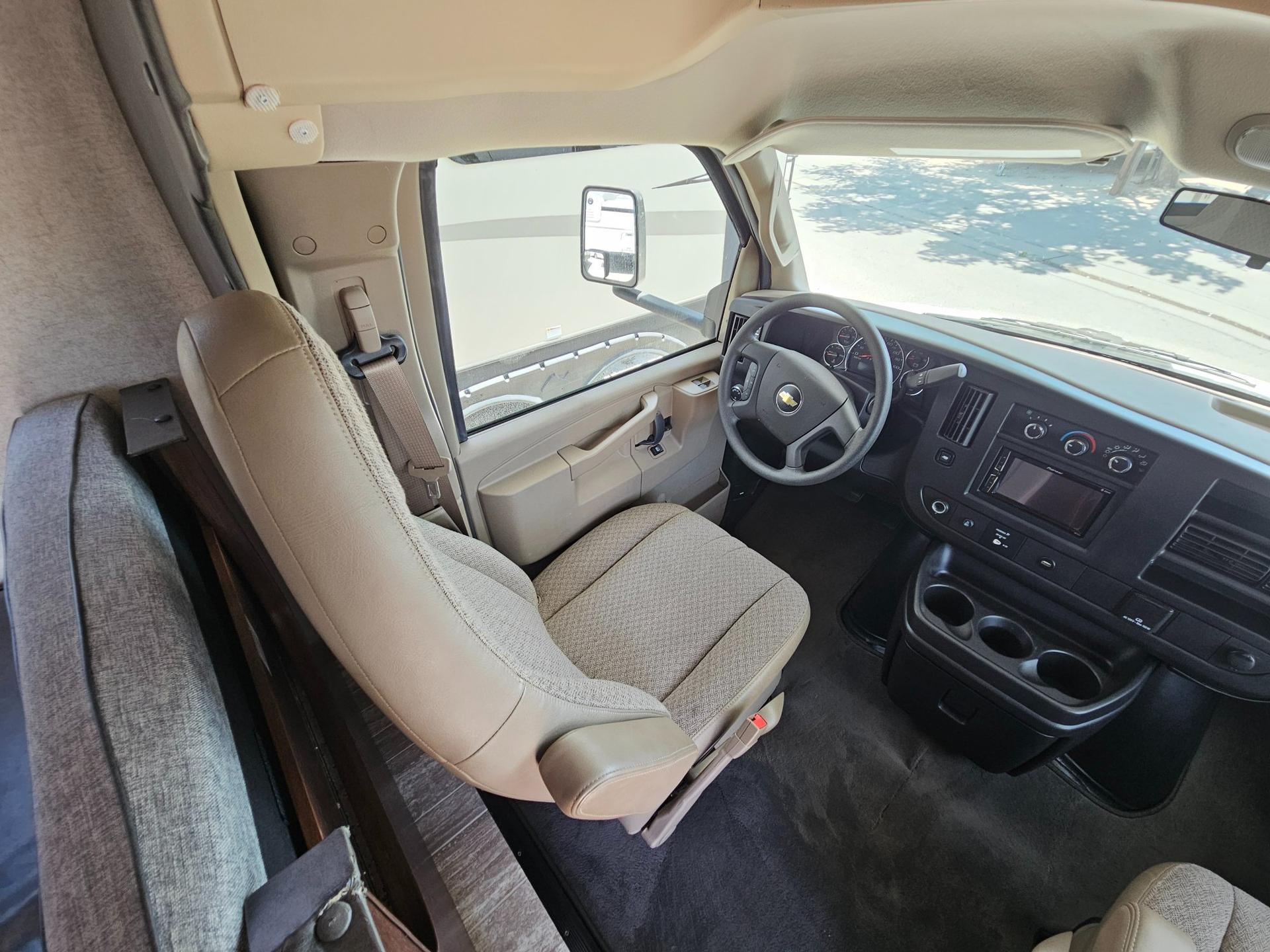 2019 Forest River RV 2019 Forest River RV Forester LE - thumbnail 9