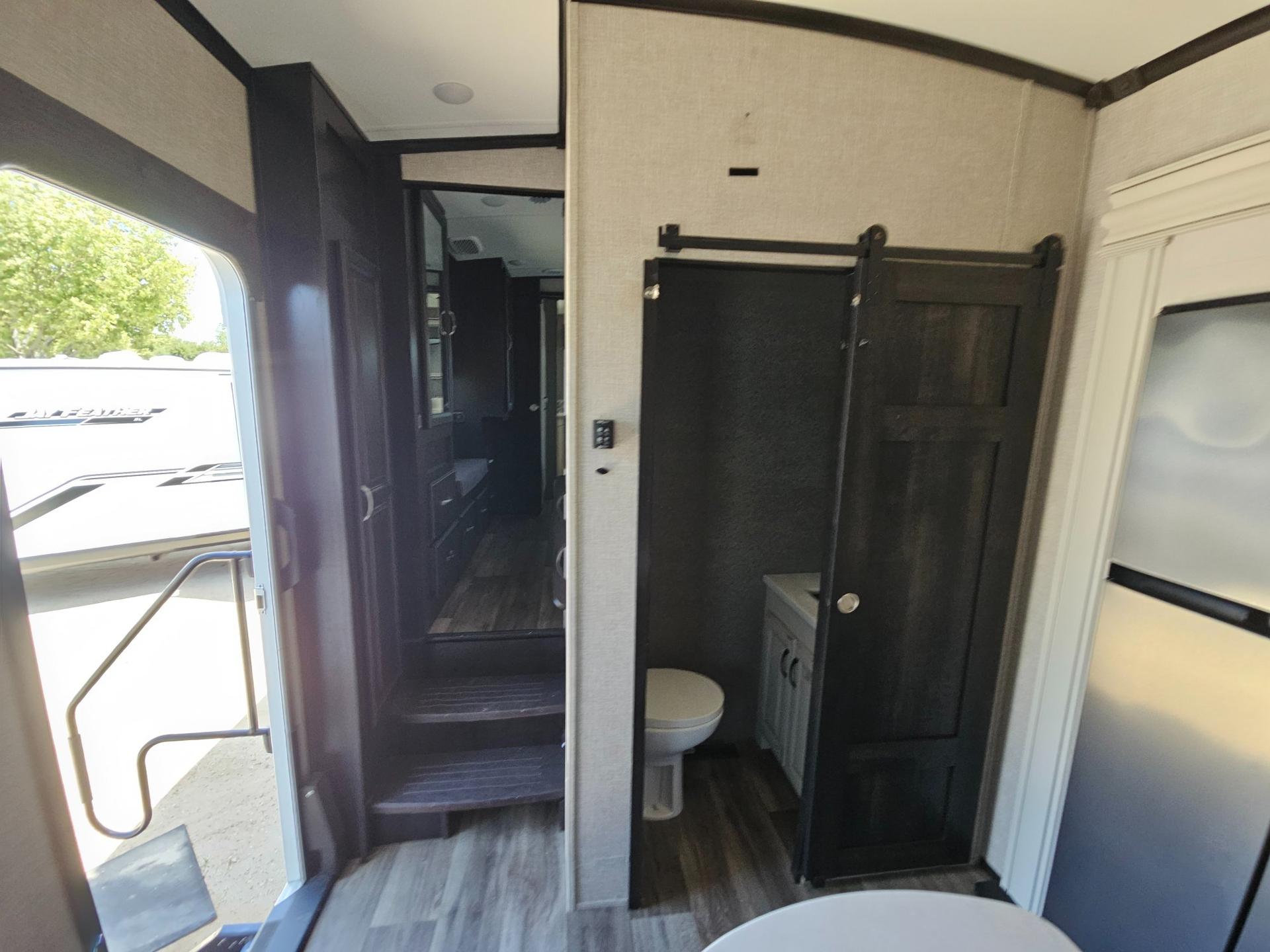 2022 Jayco 2022 Jayco North Point - thumbnail 8