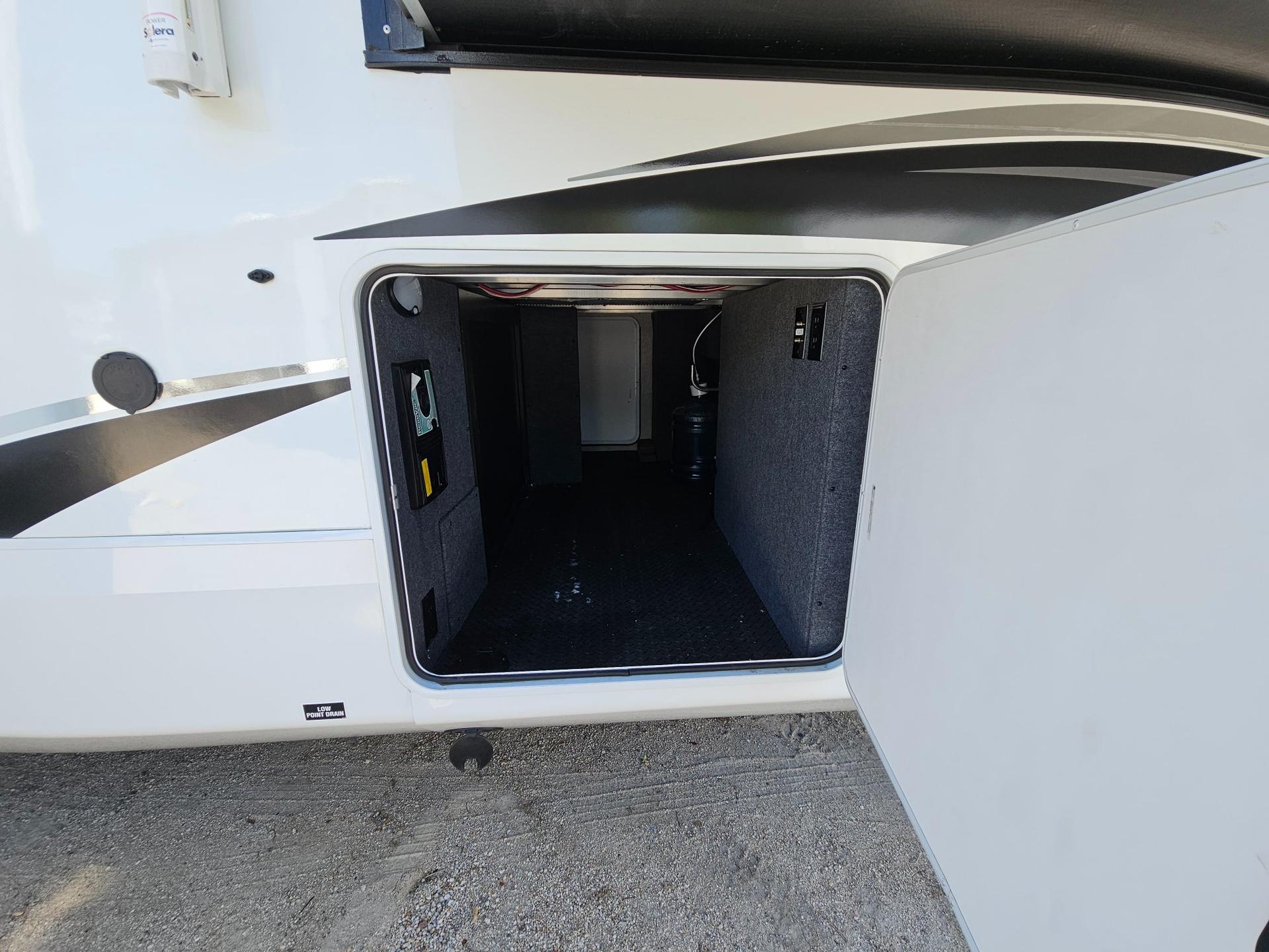 2022 Jayco 2022 Jayco North Point - thumbnail 24