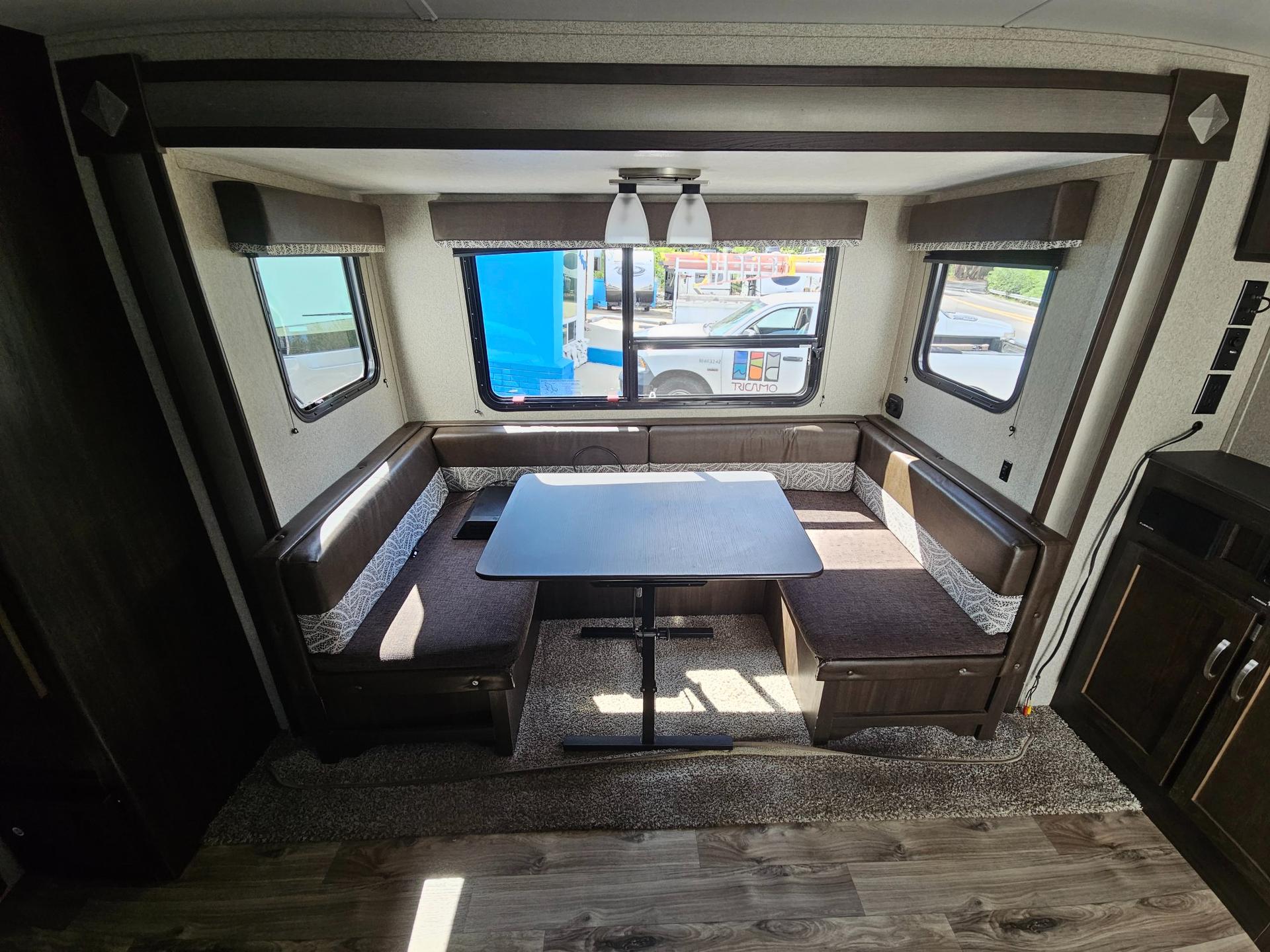 2019 Keystone RV 2019 Keystone RV Springdale - thumbnail 7
