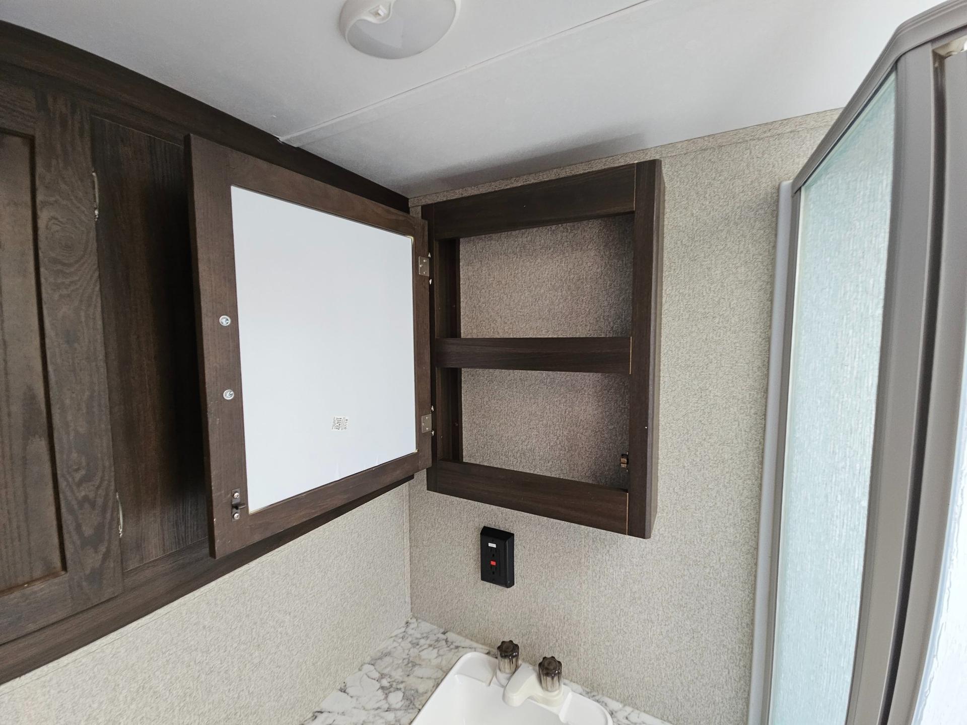 2019 Keystone RV 2019 Keystone RV Springdale - thumbnail 25