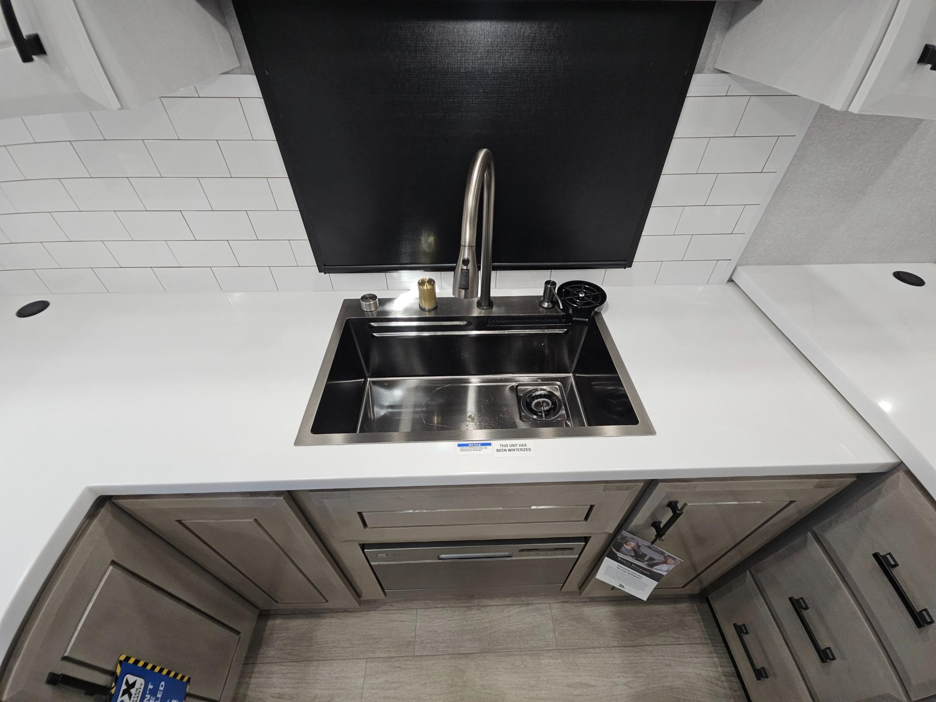 2026 Jayco 2026 Jayco Pinnacle - thumbnail 23