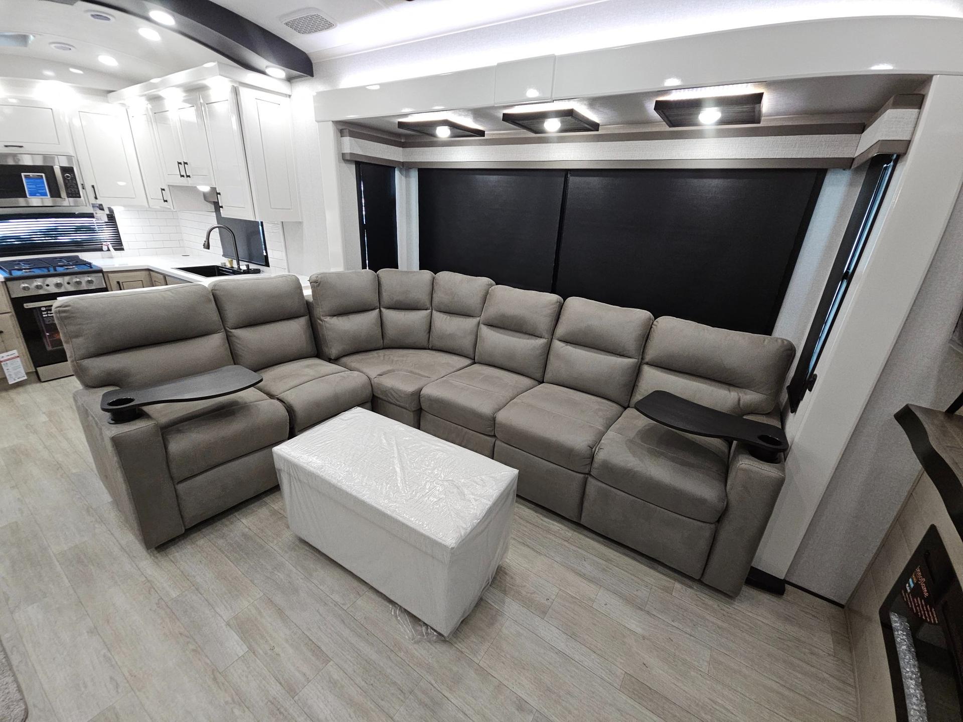 2026 Jayco 2026 Jayco Pinnacle - thumbnail 27