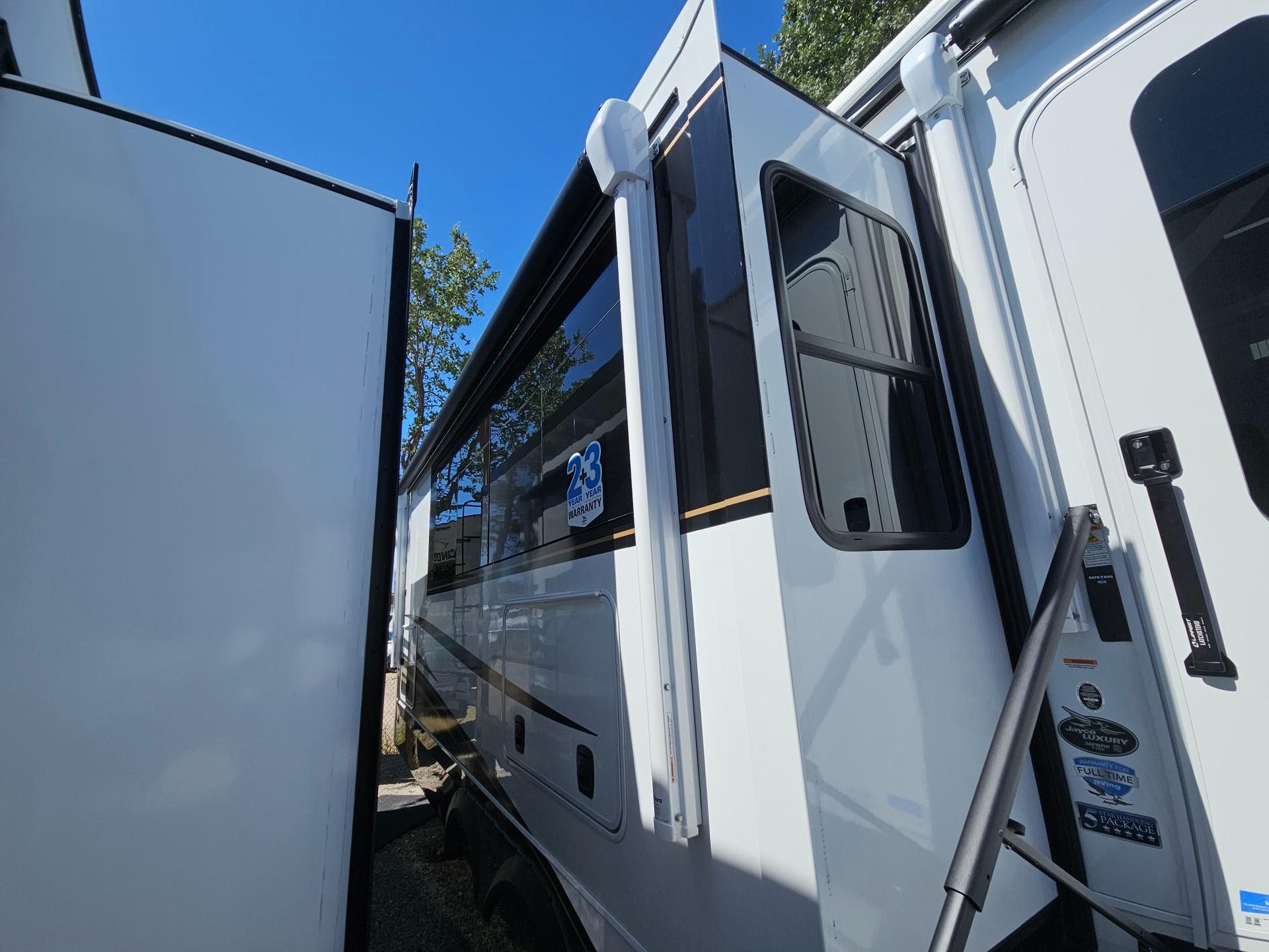 2026 Jayco 2026 Jayco Pinnacle - thumbnail 65
