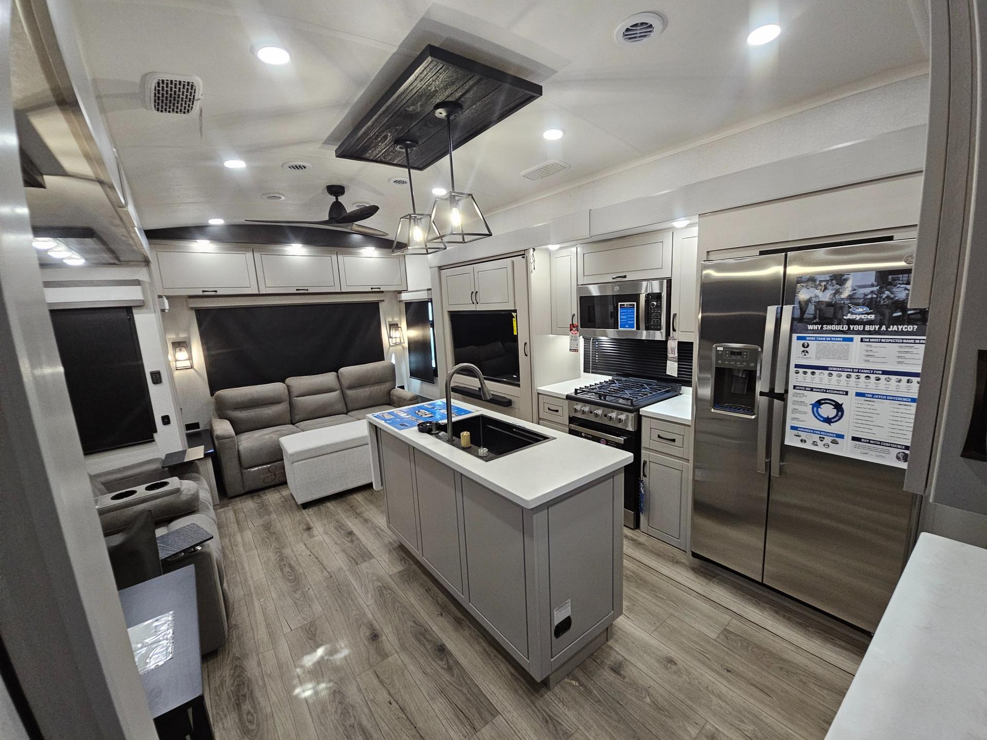 2026 Jayco 2026 Jayco North Point - thumbnail 6
