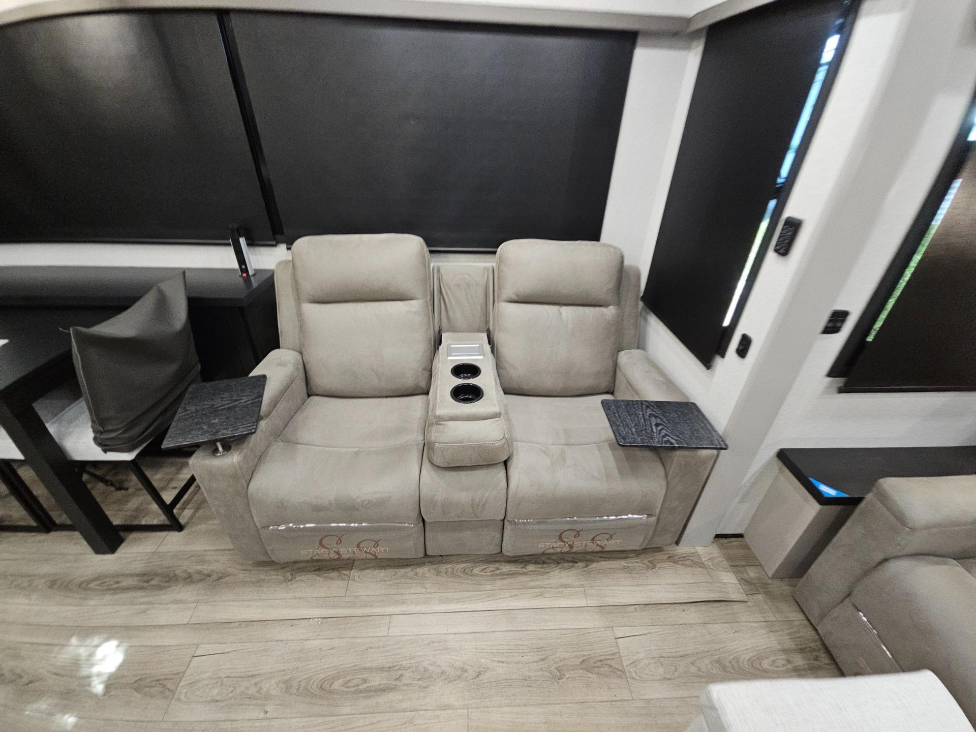 2026 Jayco 2026 Jayco North Point - thumbnail 11