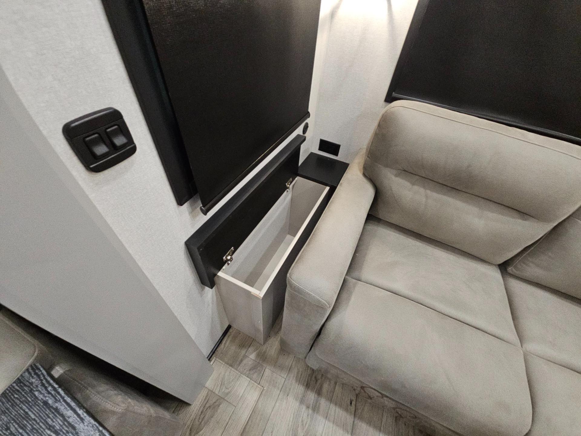 2026 Jayco 2026 Jayco North Point - thumbnail 14