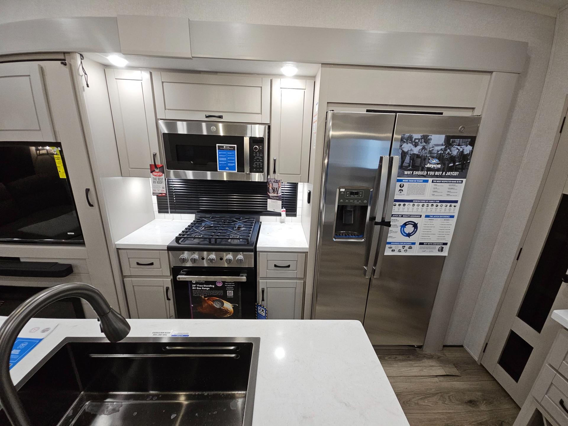 2026 Jayco 2026 Jayco North Point - thumbnail 22