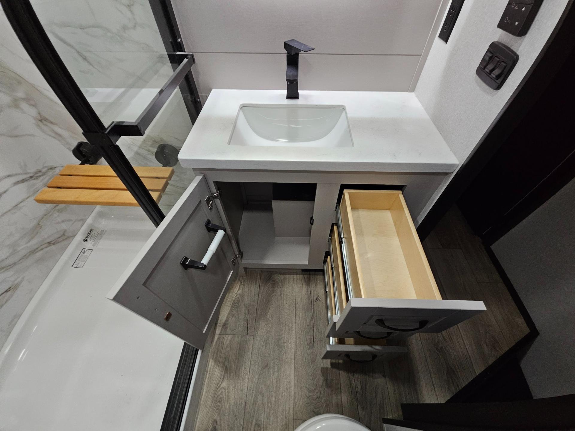 2026 Jayco 2026 Jayco North Point - thumbnail 43