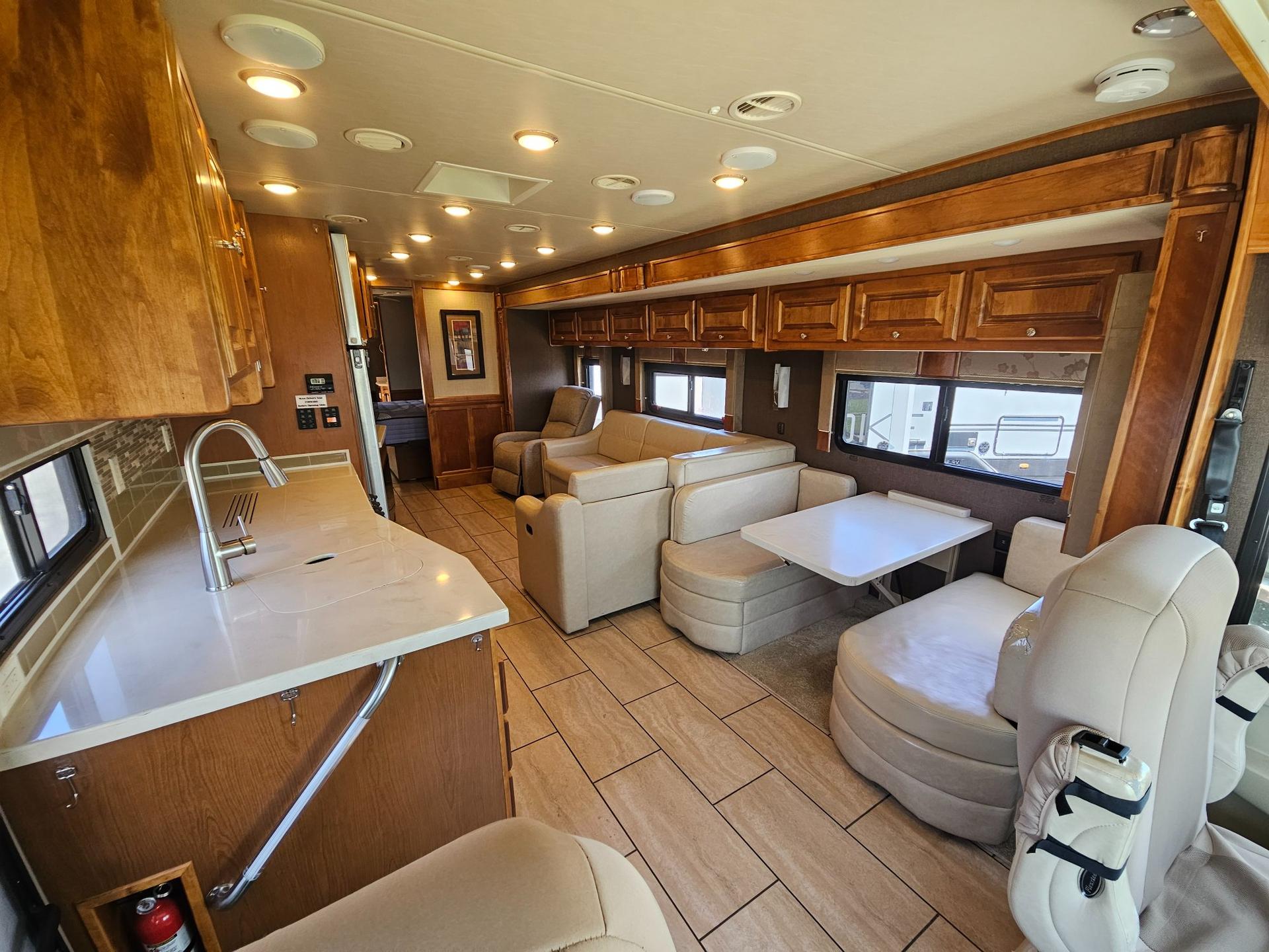 2016 Tiffin Motor Coach 2016 Tiffin Motor Coach Allegro Open Road - thumbnail 5