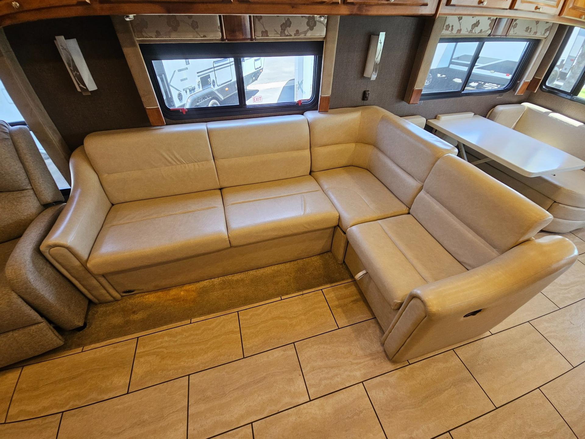 2016 Tiffin Motor Coach 2016 Tiffin Motor Coach Allegro Open Road - thumbnail 10
