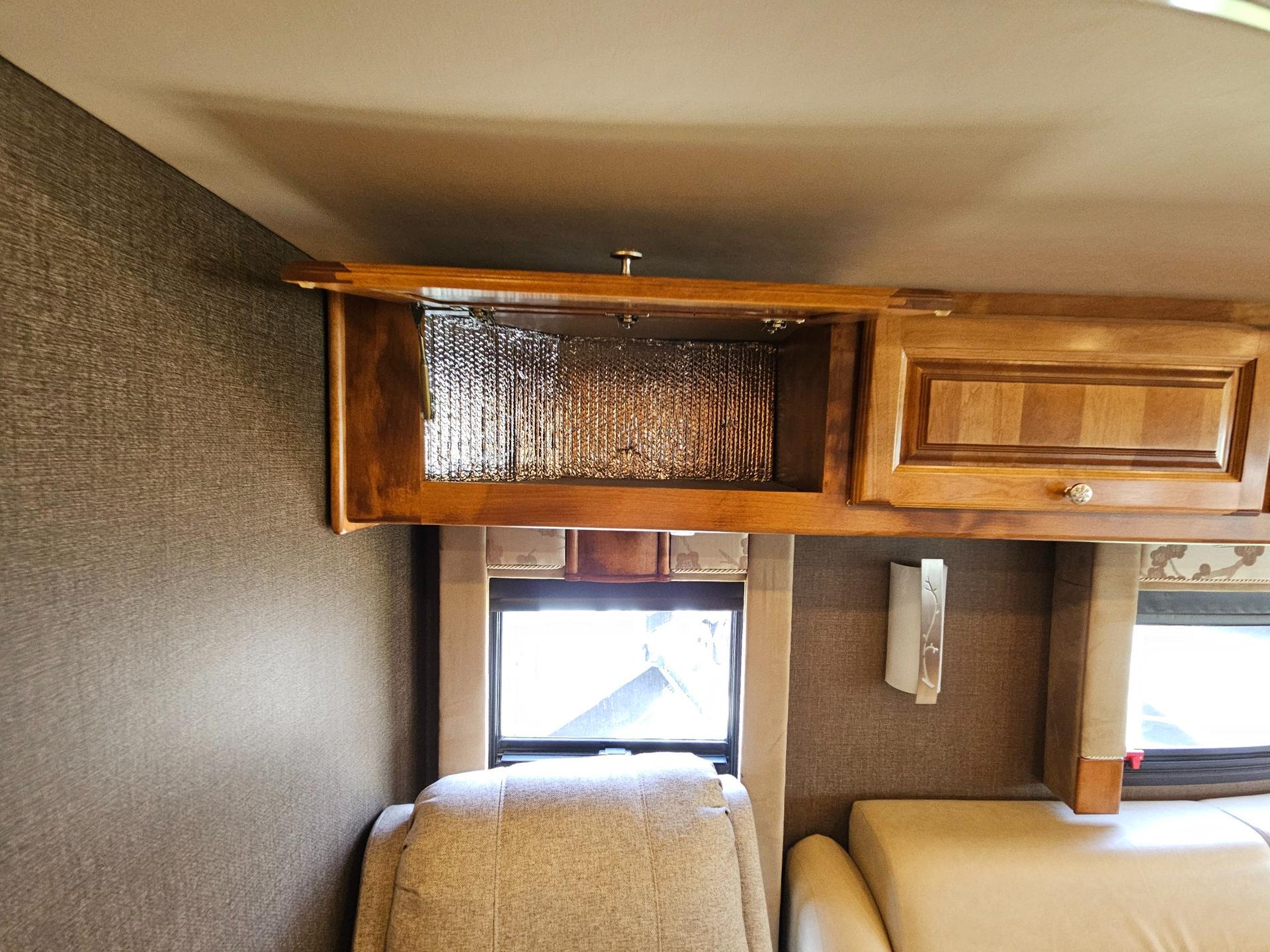 2016 Tiffin Motor Coach 2016 Tiffin Motor Coach Allegro Open Road - thumbnail 13