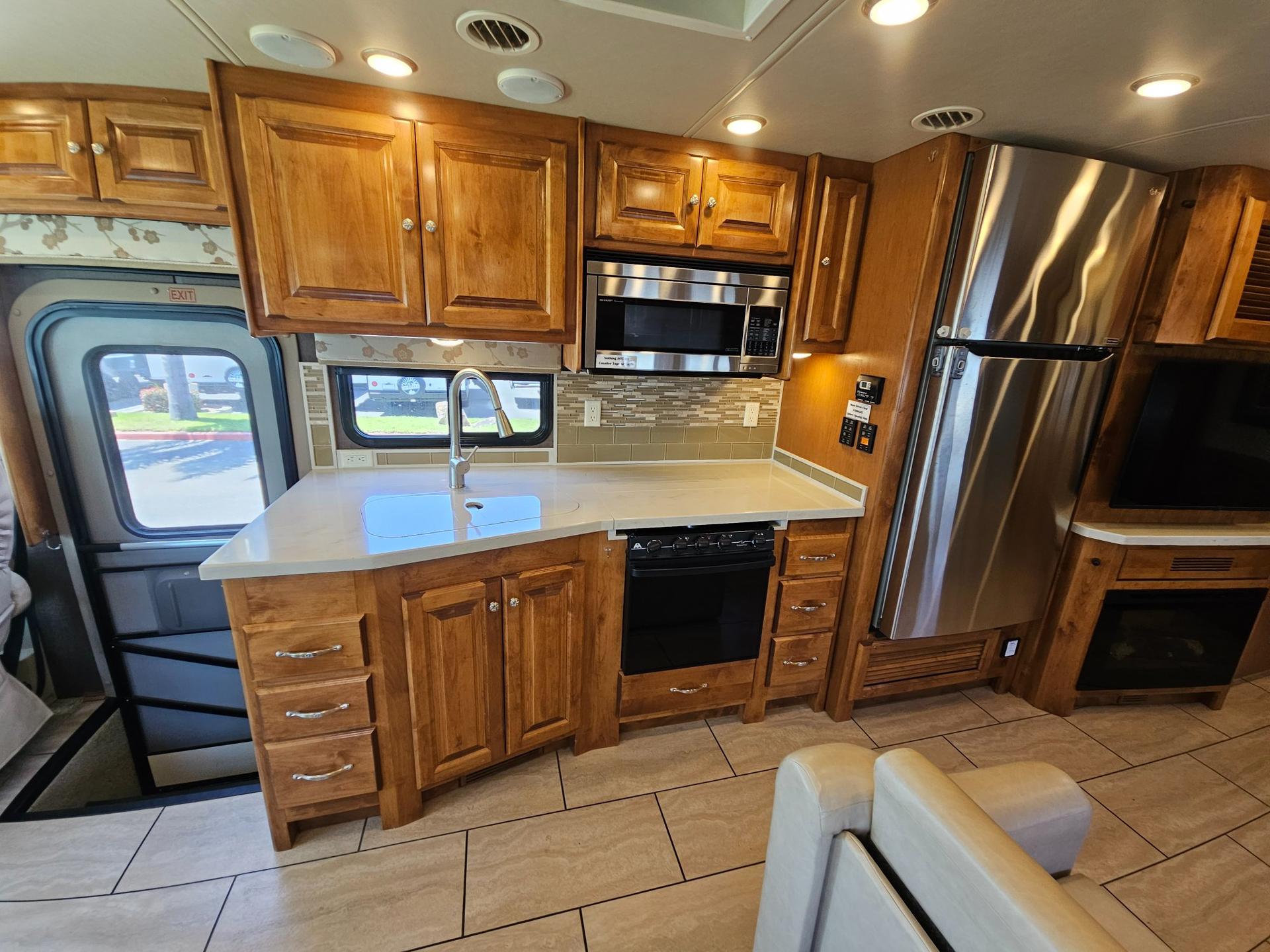 2016 Tiffin Motor Coach 2016 Tiffin Motor Coach Allegro Open Road - thumbnail 14