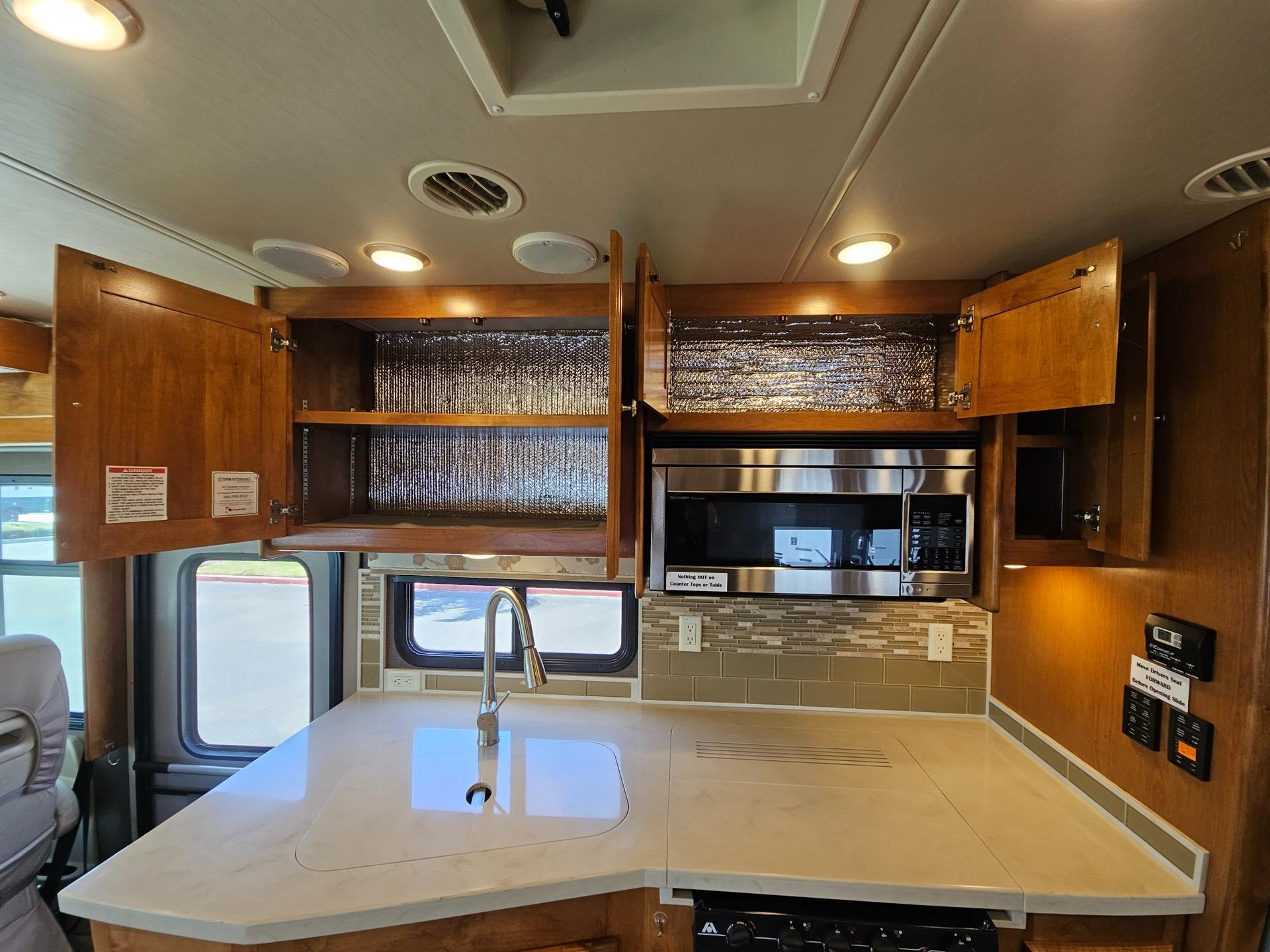2016 Tiffin Motor Coach 2016 Tiffin Motor Coach Allegro Open Road - thumbnail 15
