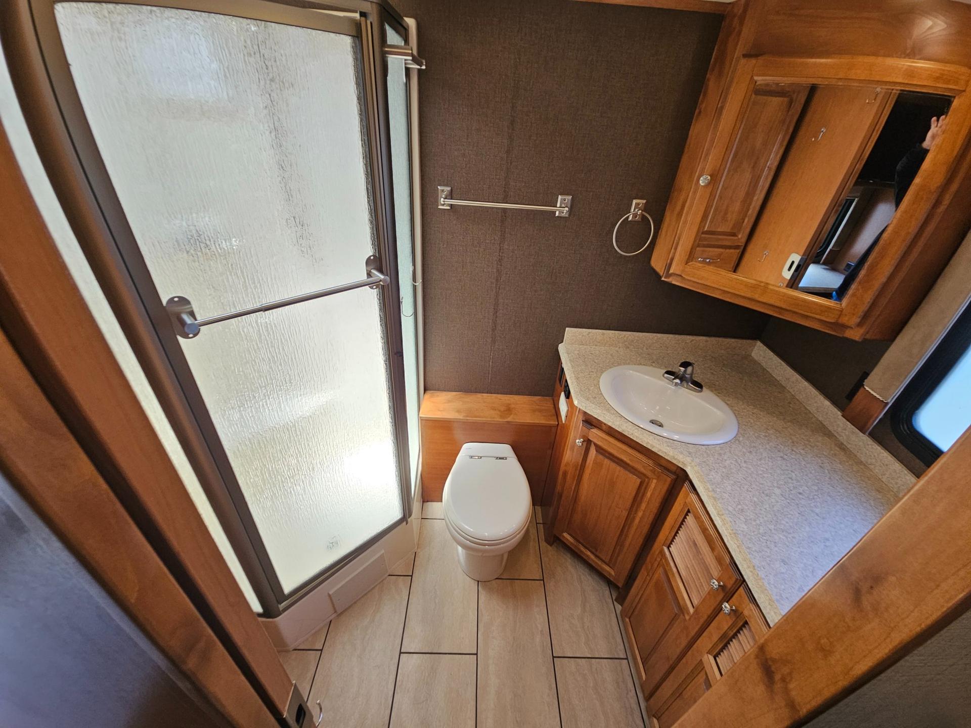2016 Tiffin Motor Coach 2016 Tiffin Motor Coach Allegro Open Road - thumbnail 33