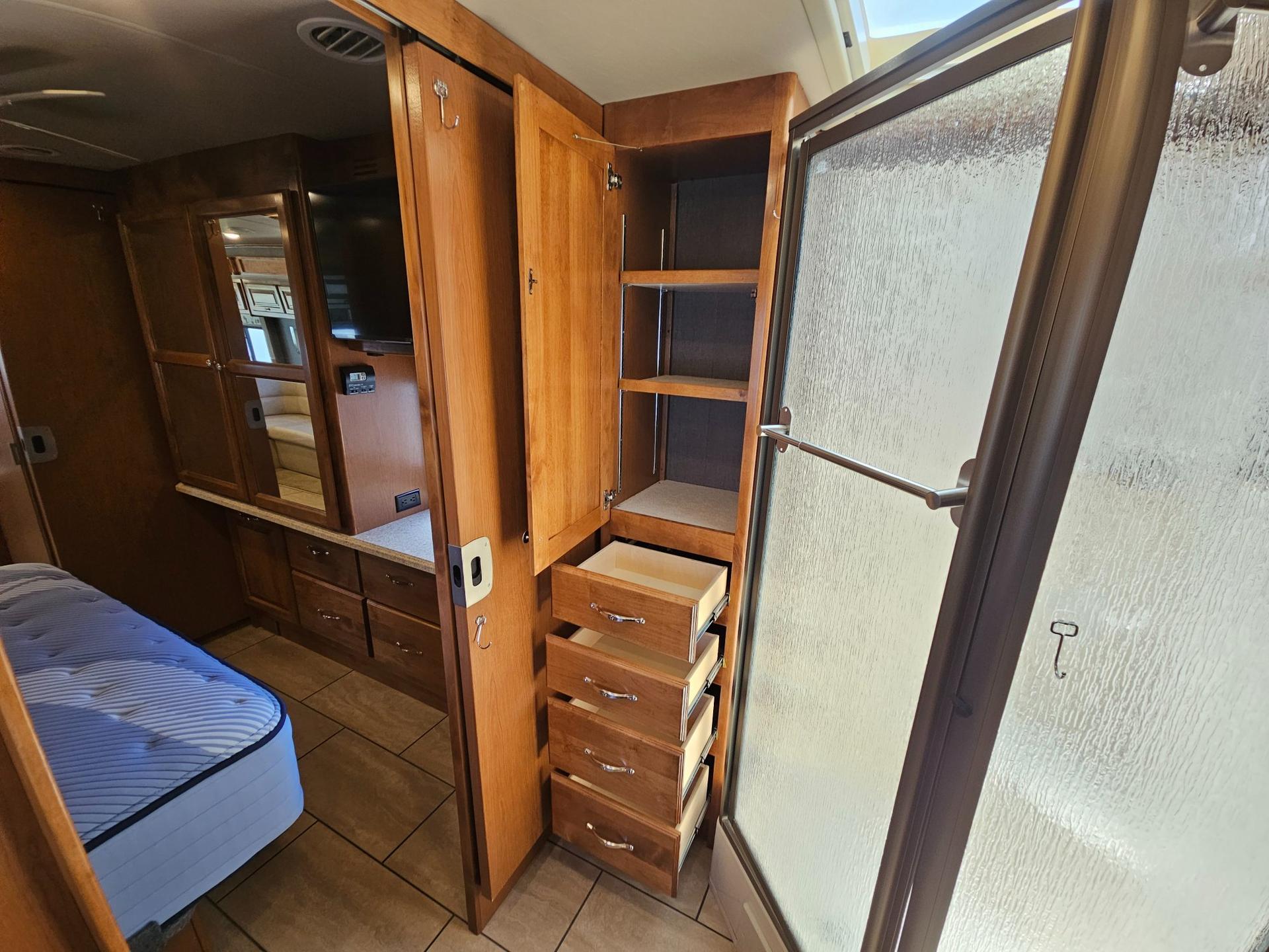 2016 Tiffin Motor Coach 2016 Tiffin Motor Coach Allegro Open Road - thumbnail 34