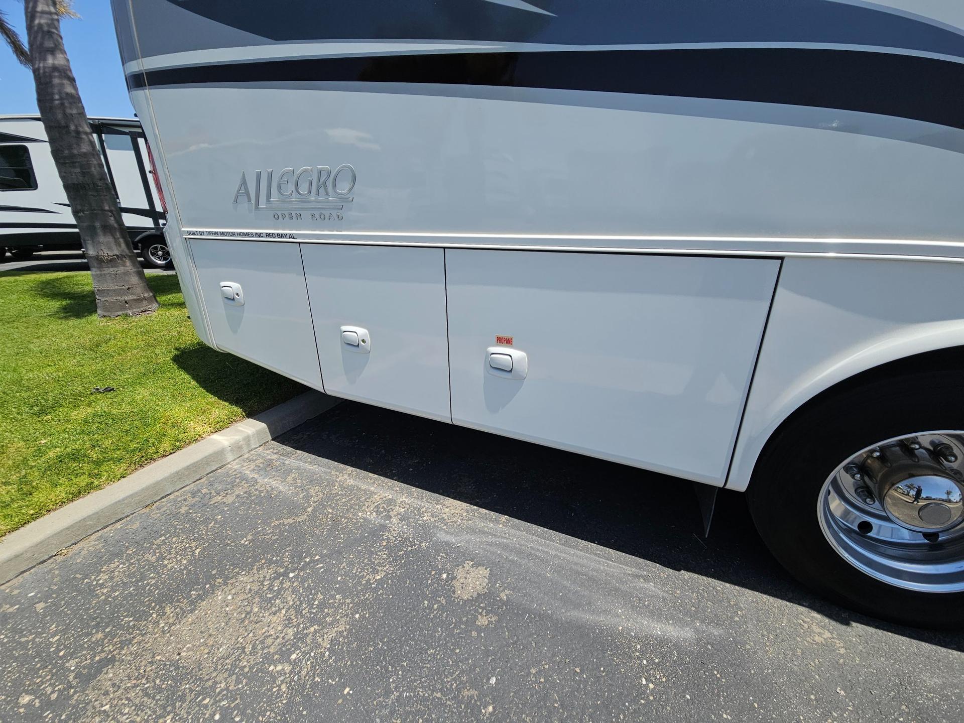2016 Tiffin Motor Coach 2016 Tiffin Motor Coach Allegro Open Road - thumbnail 52