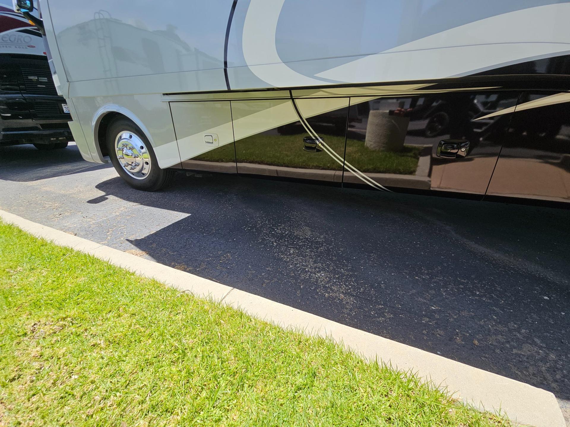 2016 Tiffin Motor Coach 2016 Tiffin Motor Coach Allegro Open Road - thumbnail 56