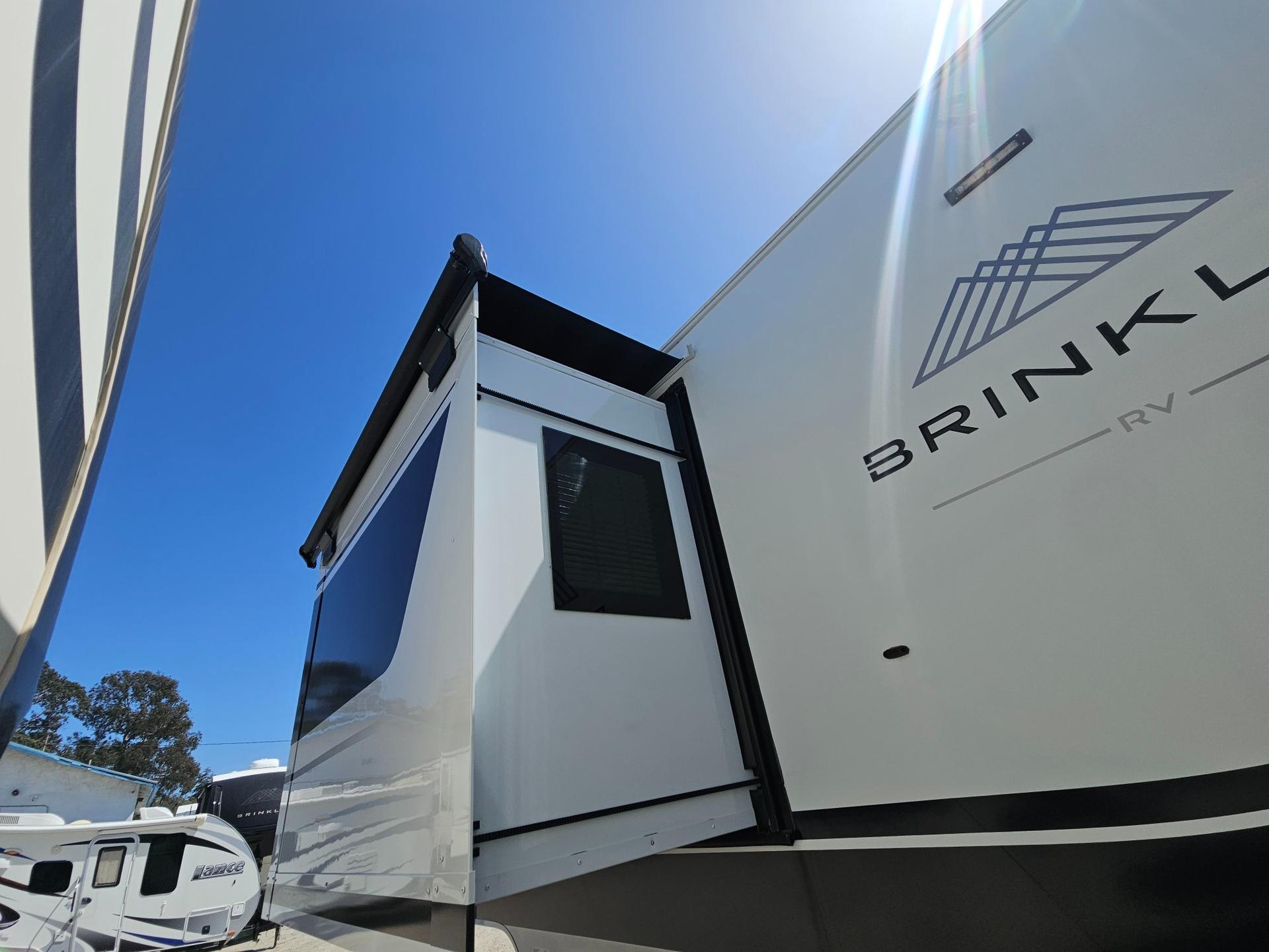 2024 Brinkley 2024 Brinkley Model Z - thumbnail 62
