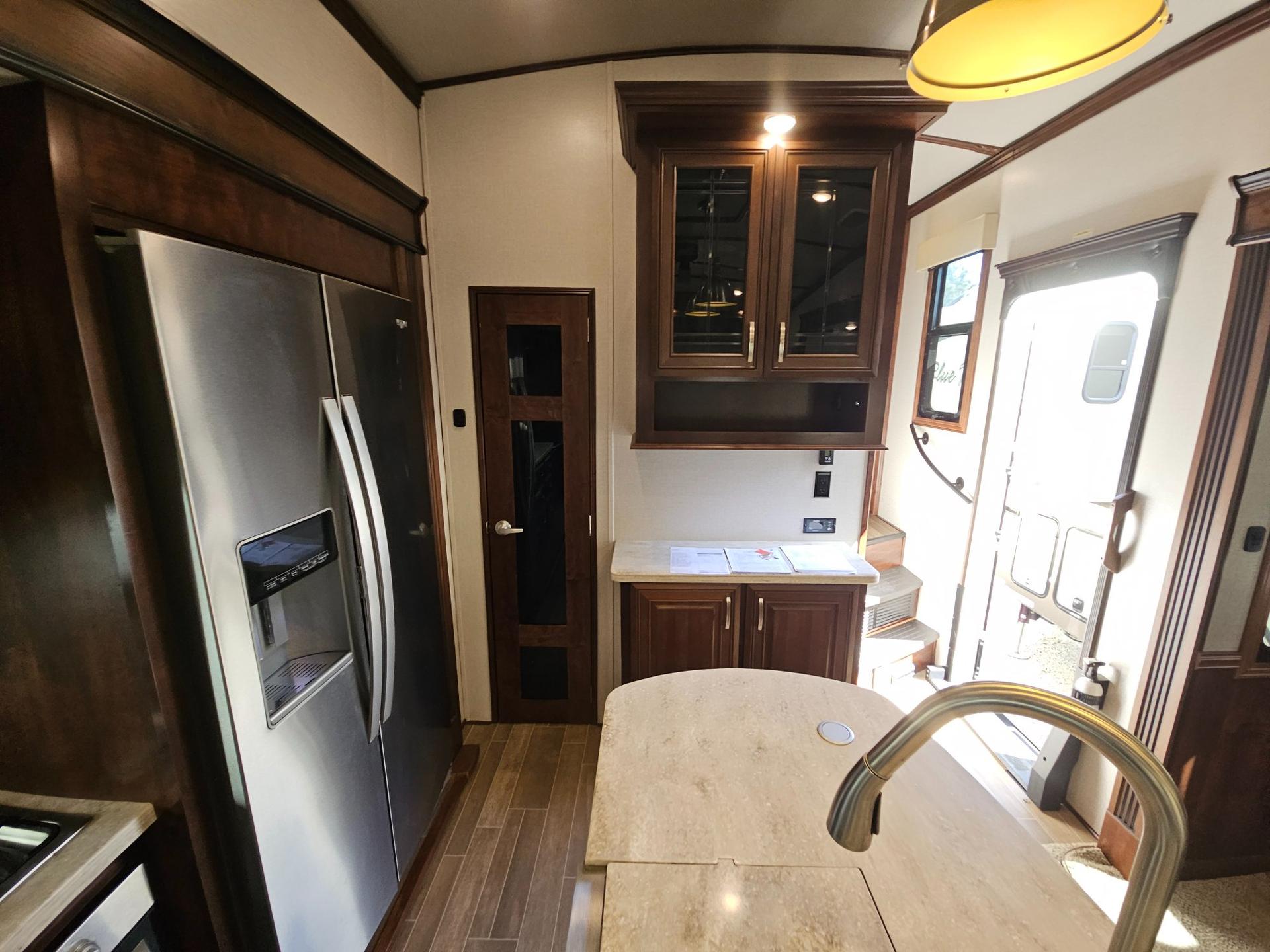 2019 Jayco 2019 Jayco Pinnacle - thumbnail 8