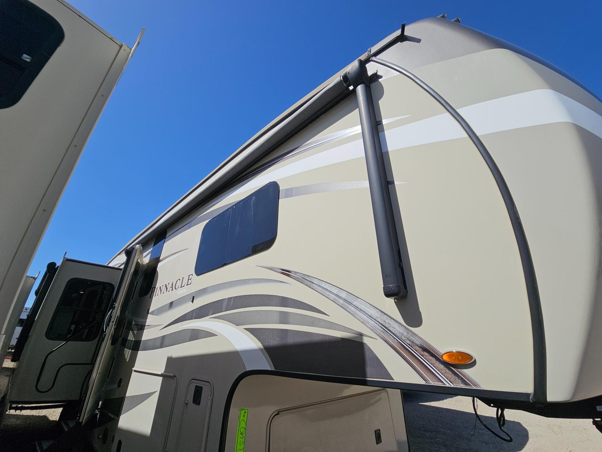 2019 Jayco 2019 Jayco Pinnacle - thumbnail 23