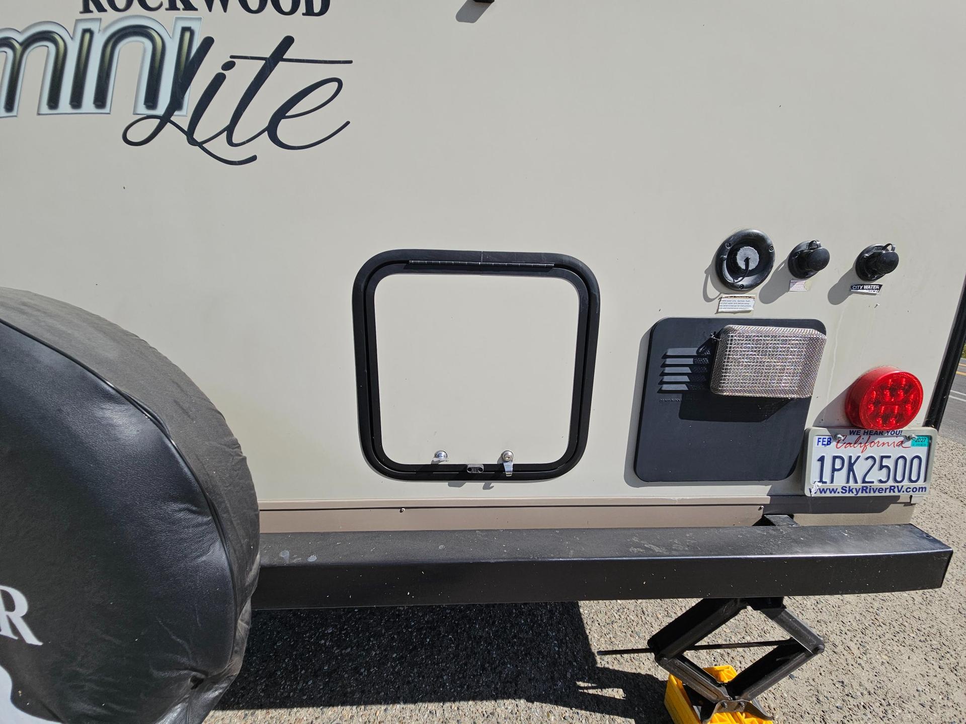 2018 Forest River RV 2018 Forest River RV Rockwood Mini Lite - thumbnail 23