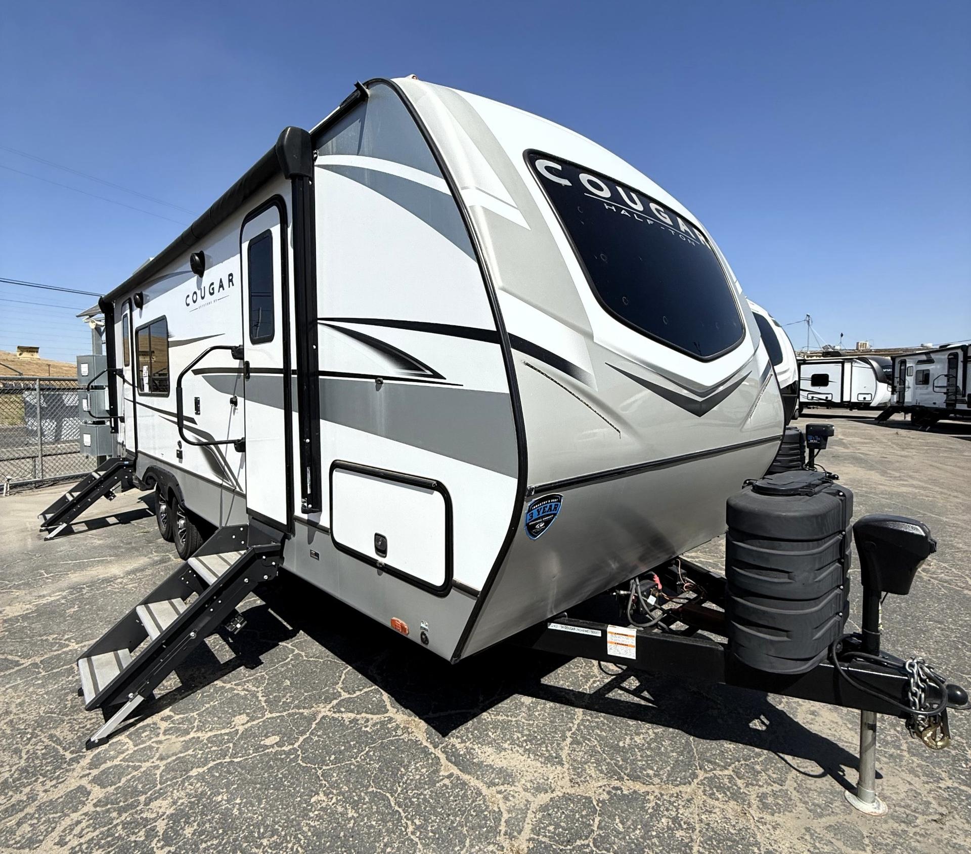 2024 Keystone RV 2024 Keystone RV Cougar Half-Ton - thumbnail 2