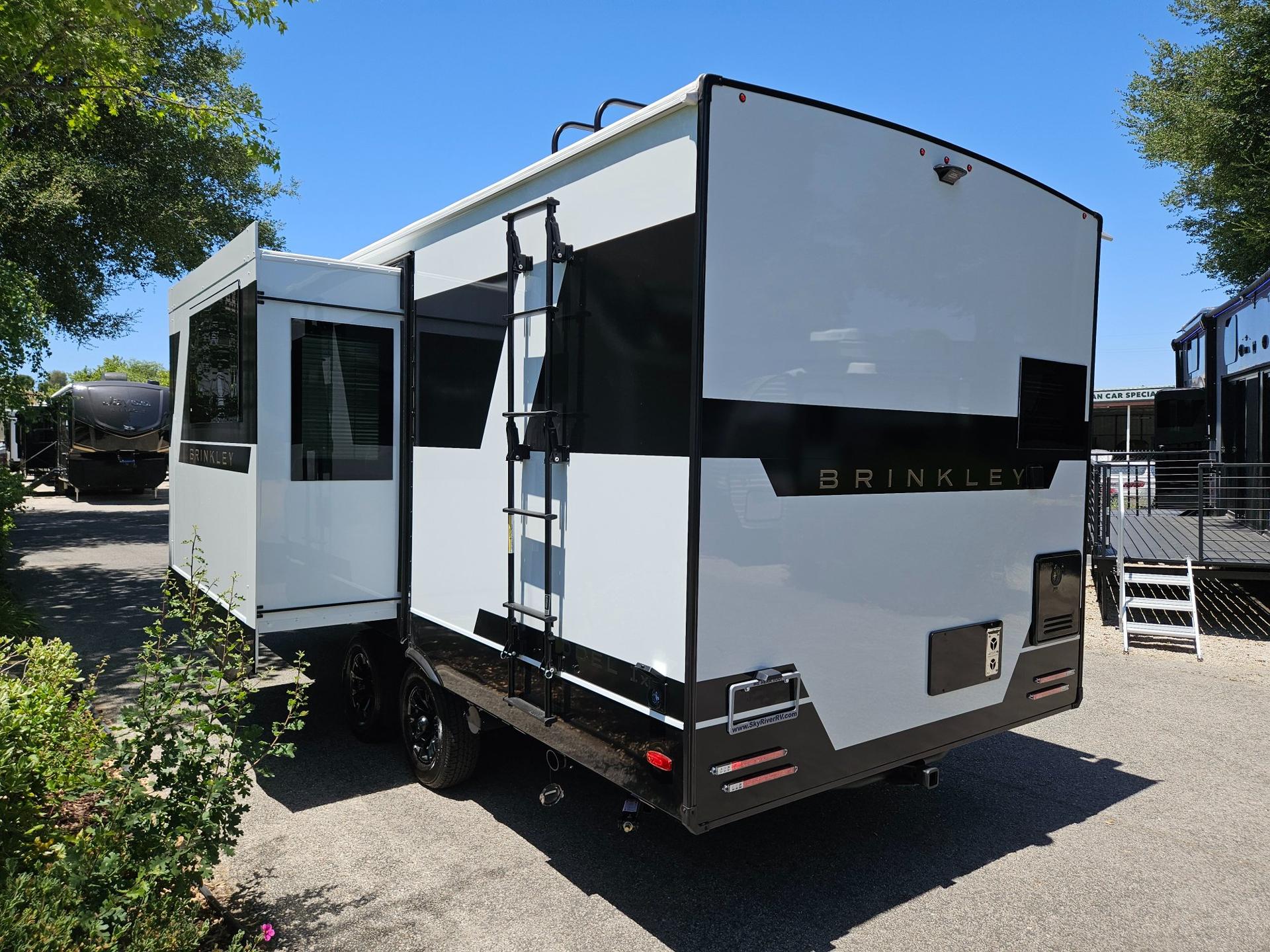 2026 Brinkley RV 2026 Brinkley RV Model Ix - thumbnail 4