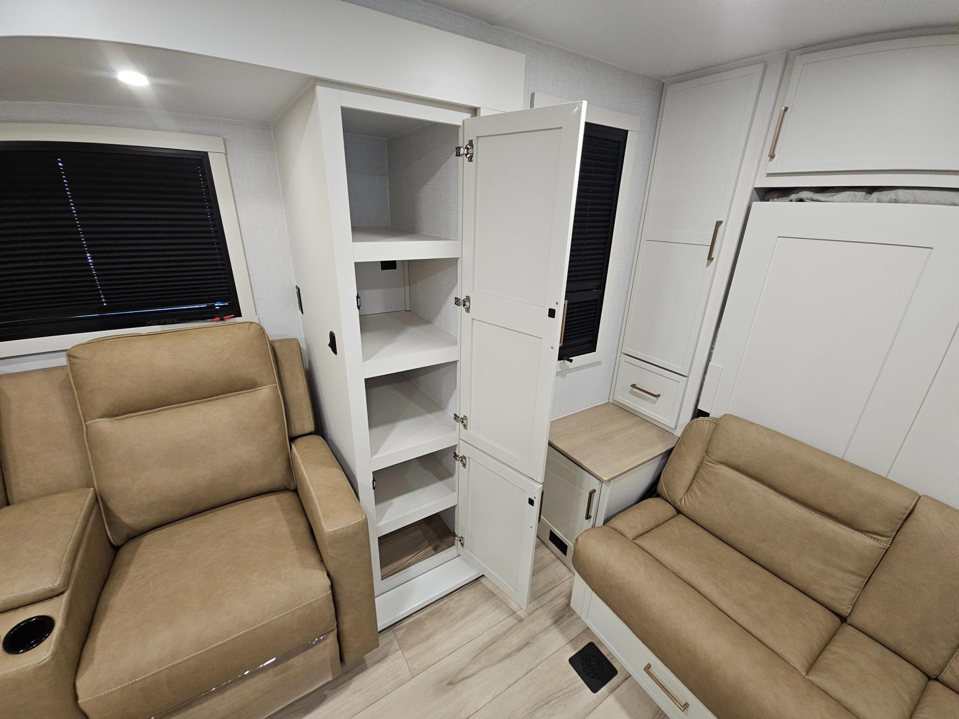 2026 Brinkley RV 2026 Brinkley RV Model Ix - thumbnail 9
