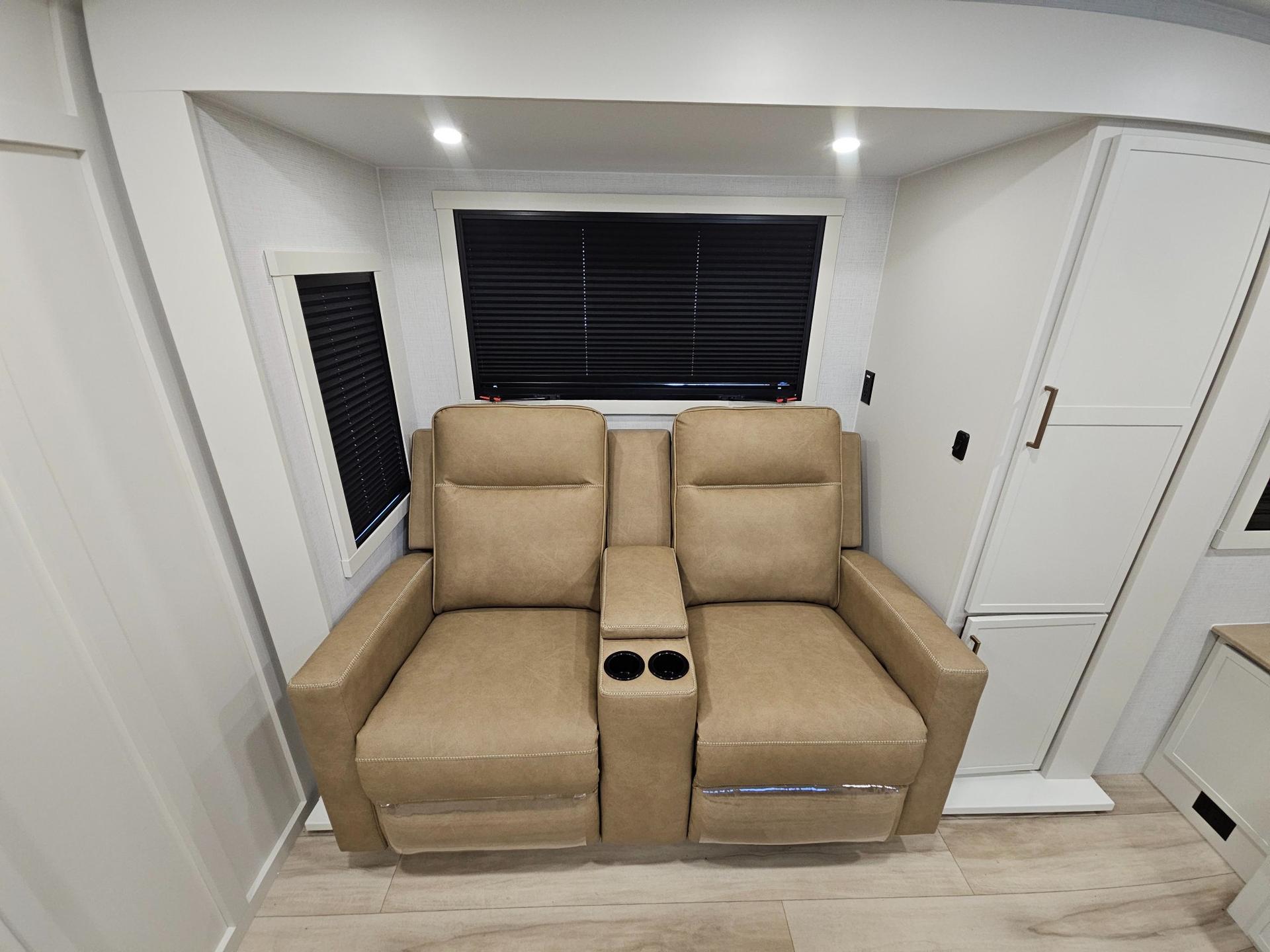 2026 Brinkley RV 2026 Brinkley RV Model Ix - thumbnail 10