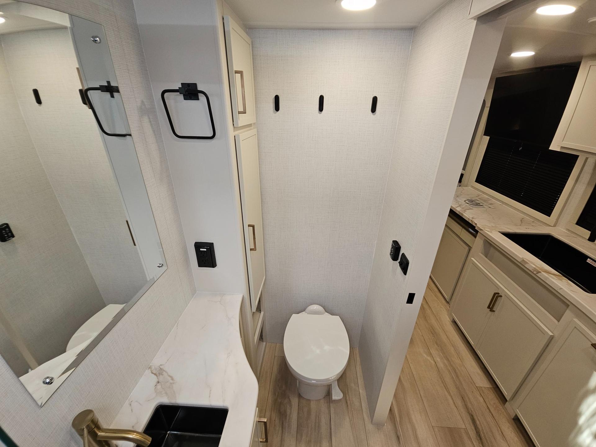 2026 Brinkley RV 2026 Brinkley RV Model Ix - thumbnail 32