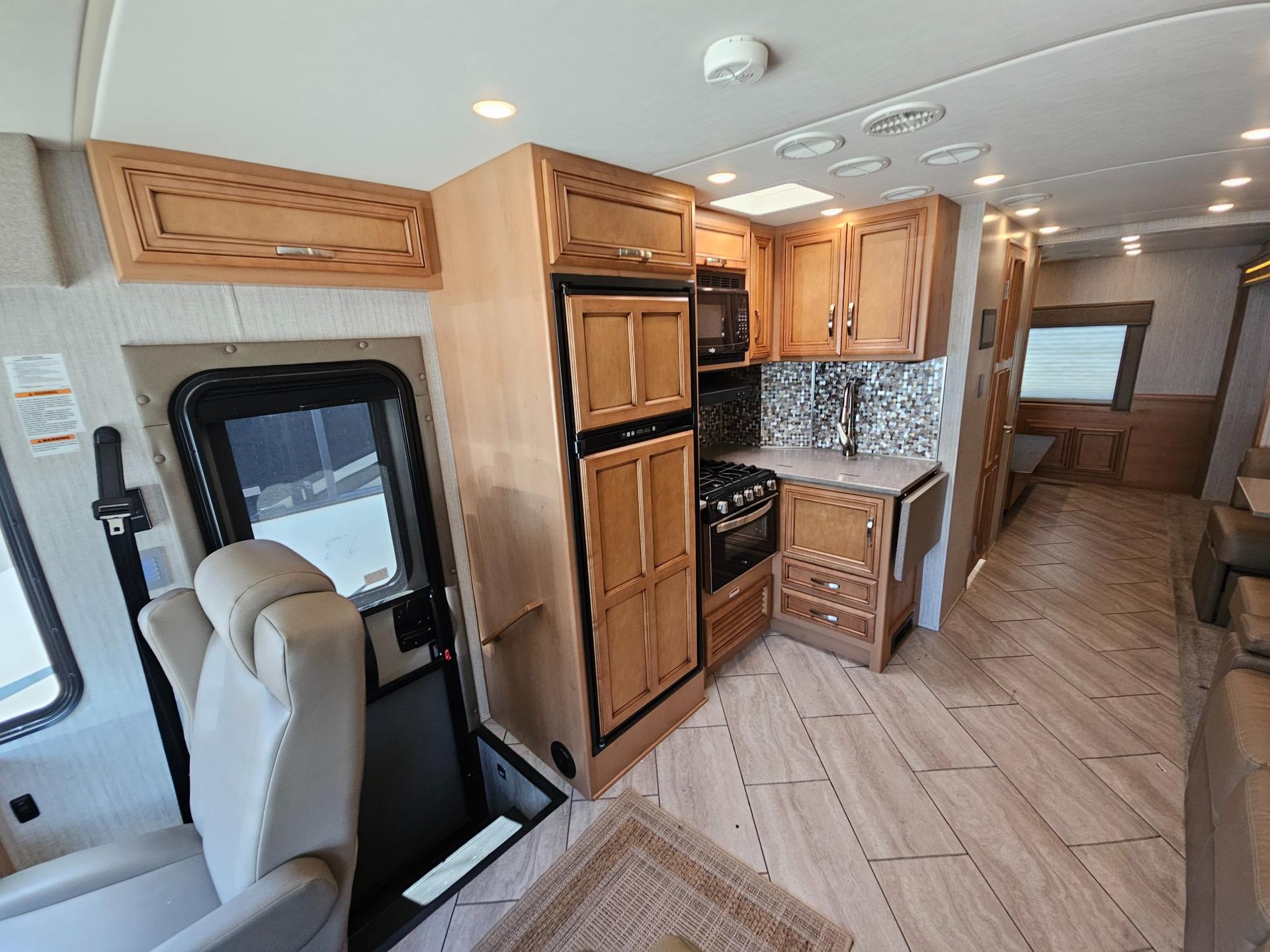 2023 Newmar 2023 Newmar Bay Star Sport - thumbnail 6