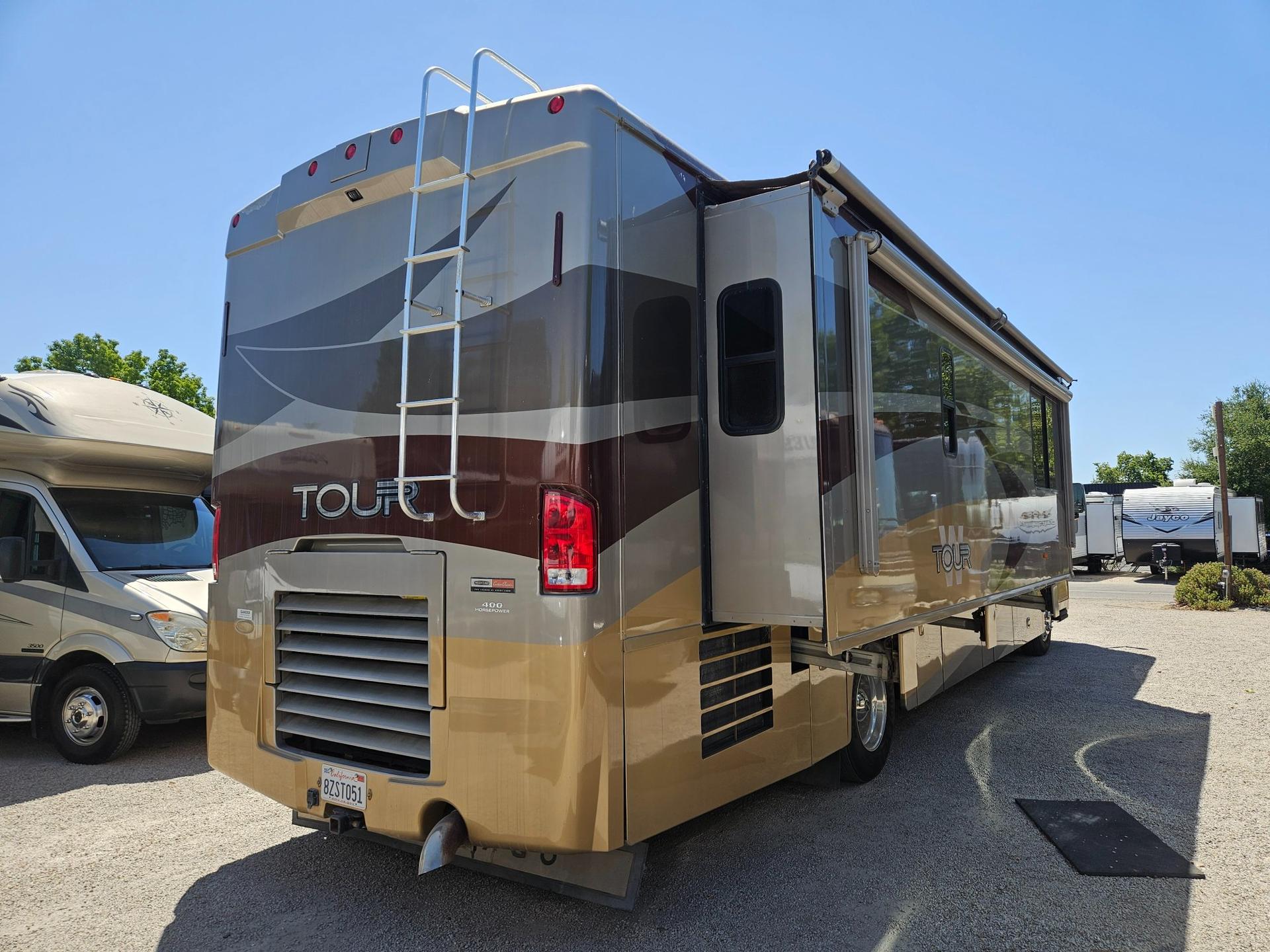 2007 Winnebago 2007 Winnebago Tour - thumbnail 2