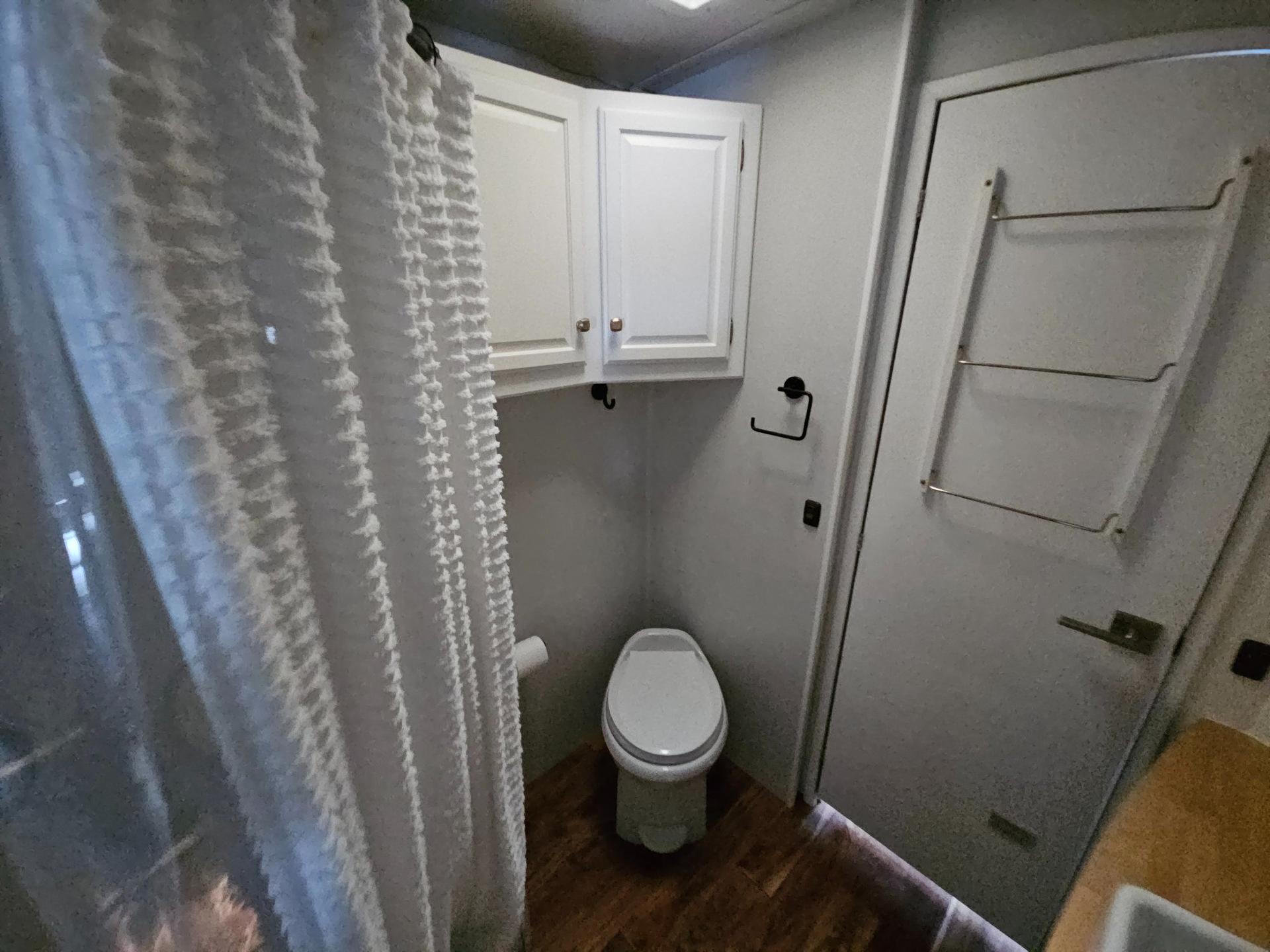 2007 Winnebago 2007 Winnebago Tour - thumbnail 15