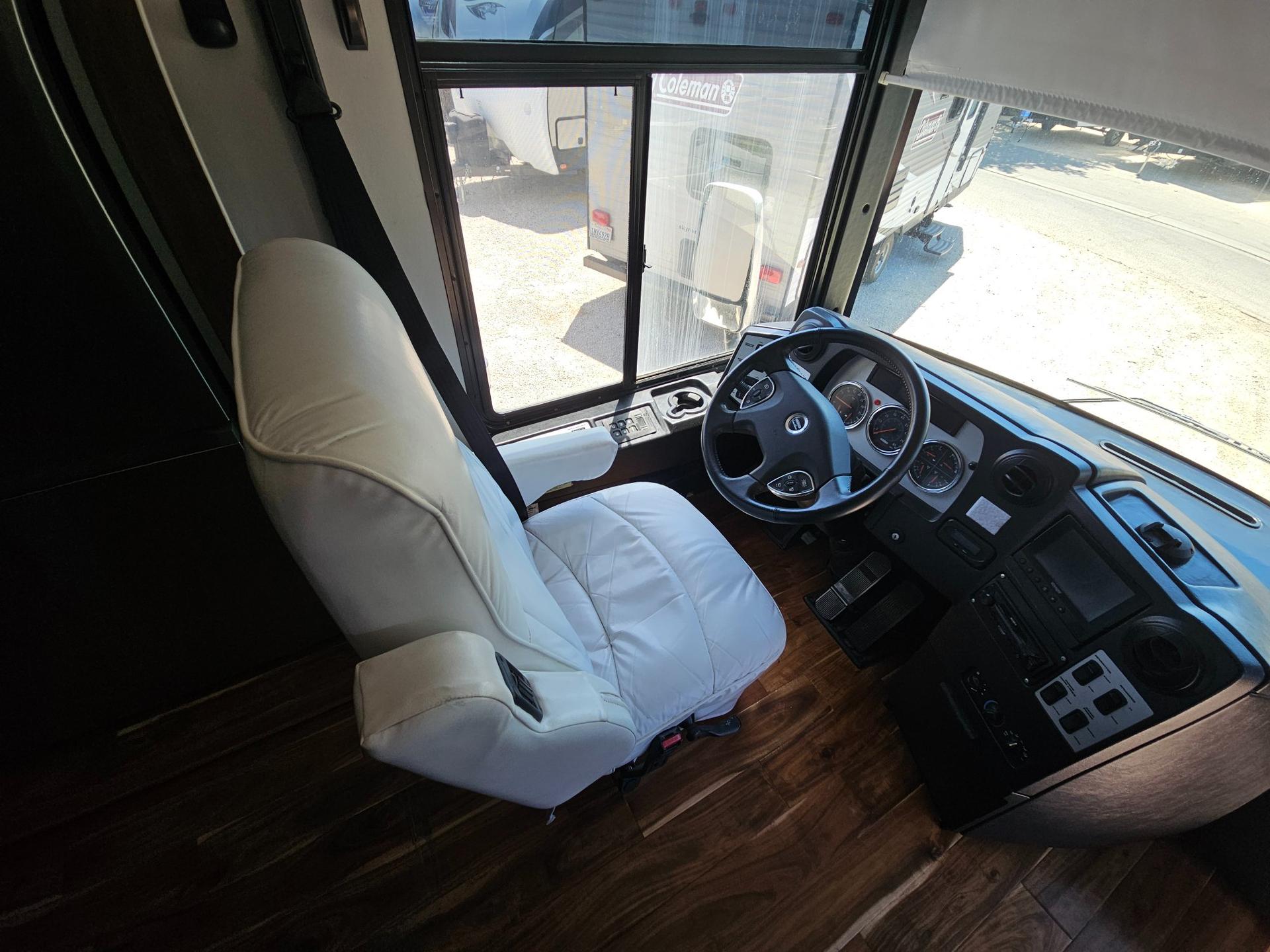 2007 Winnebago 2007 Winnebago Tour - thumbnail 22