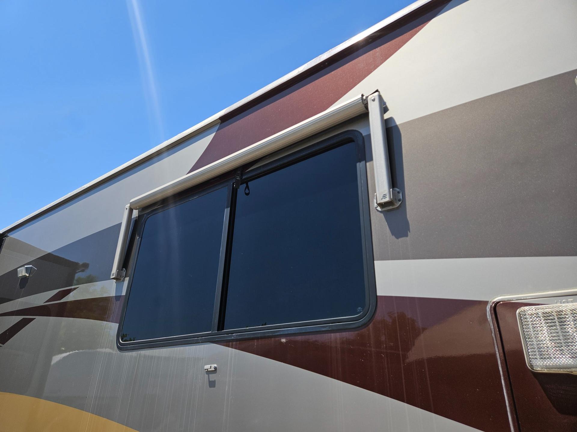 2007 Winnebago 2007 Winnebago Tour - thumbnail 35