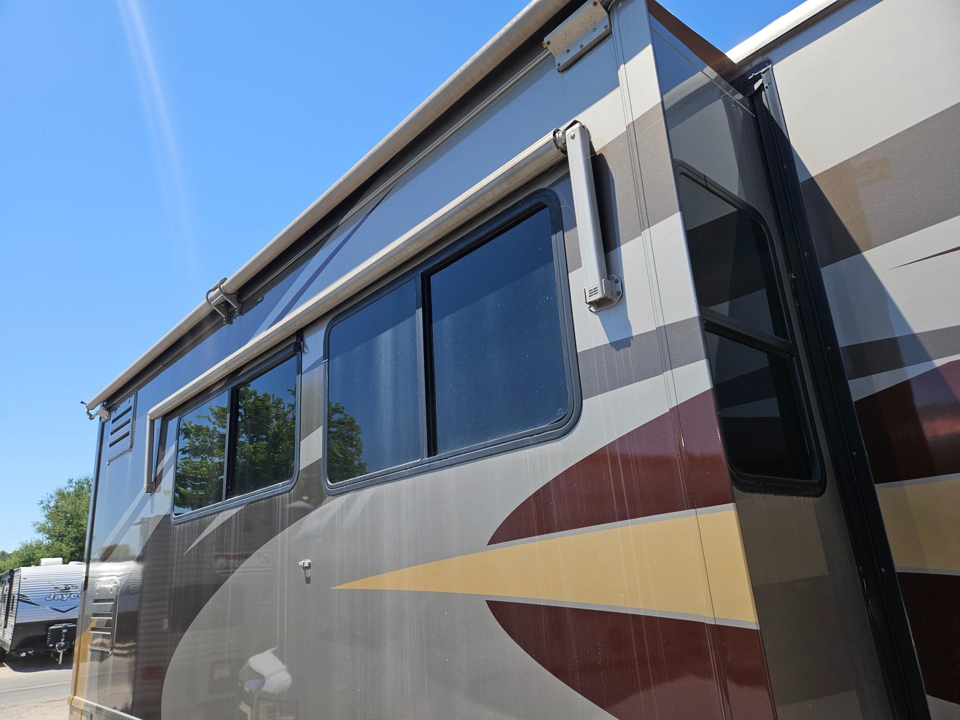 2007 Winnebago 2007 Winnebago Tour - thumbnail 38