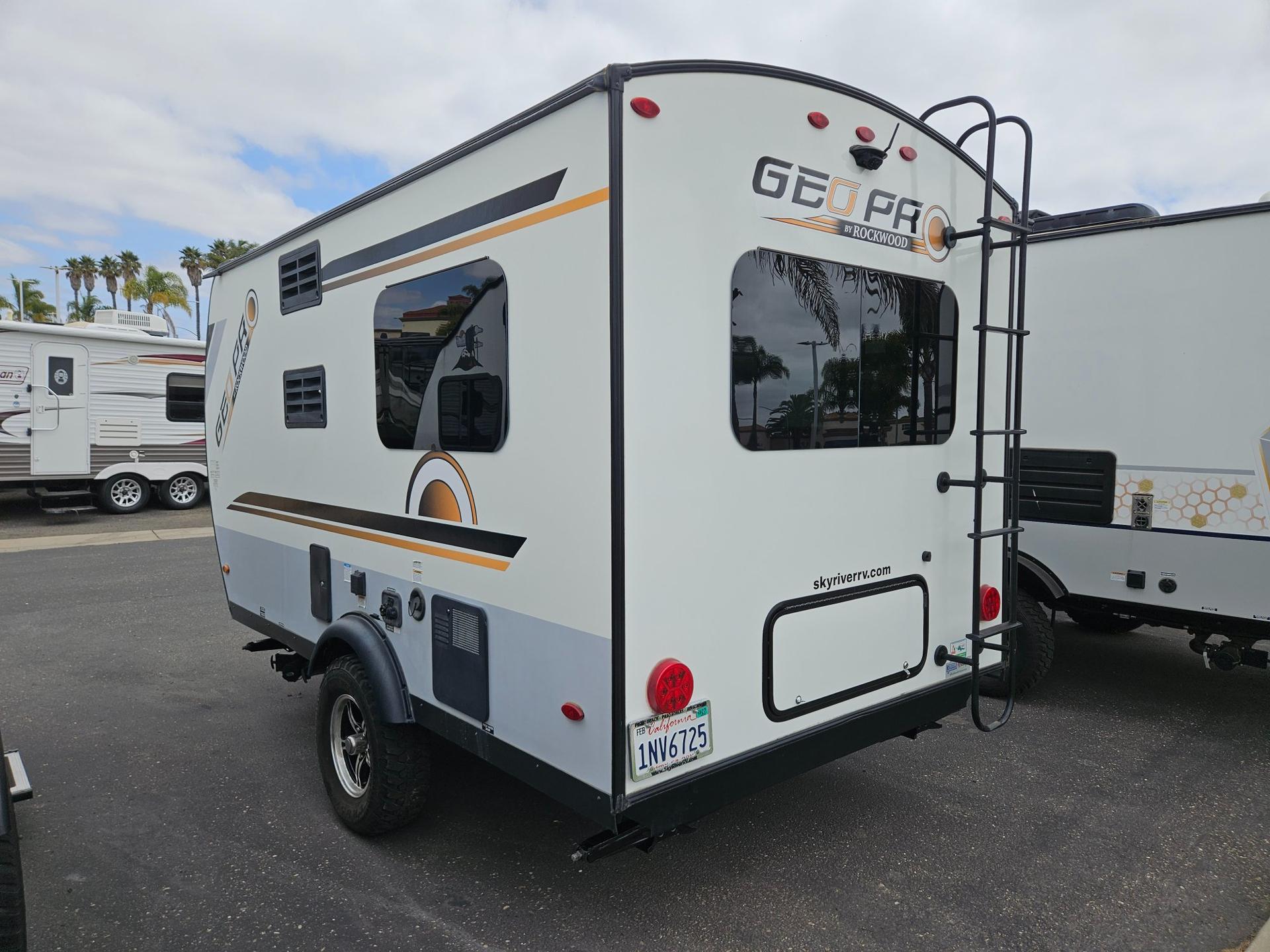 2020 Forest River RV 2020 Forest River RV Rockwood Geo Pro - thumbnail 3
