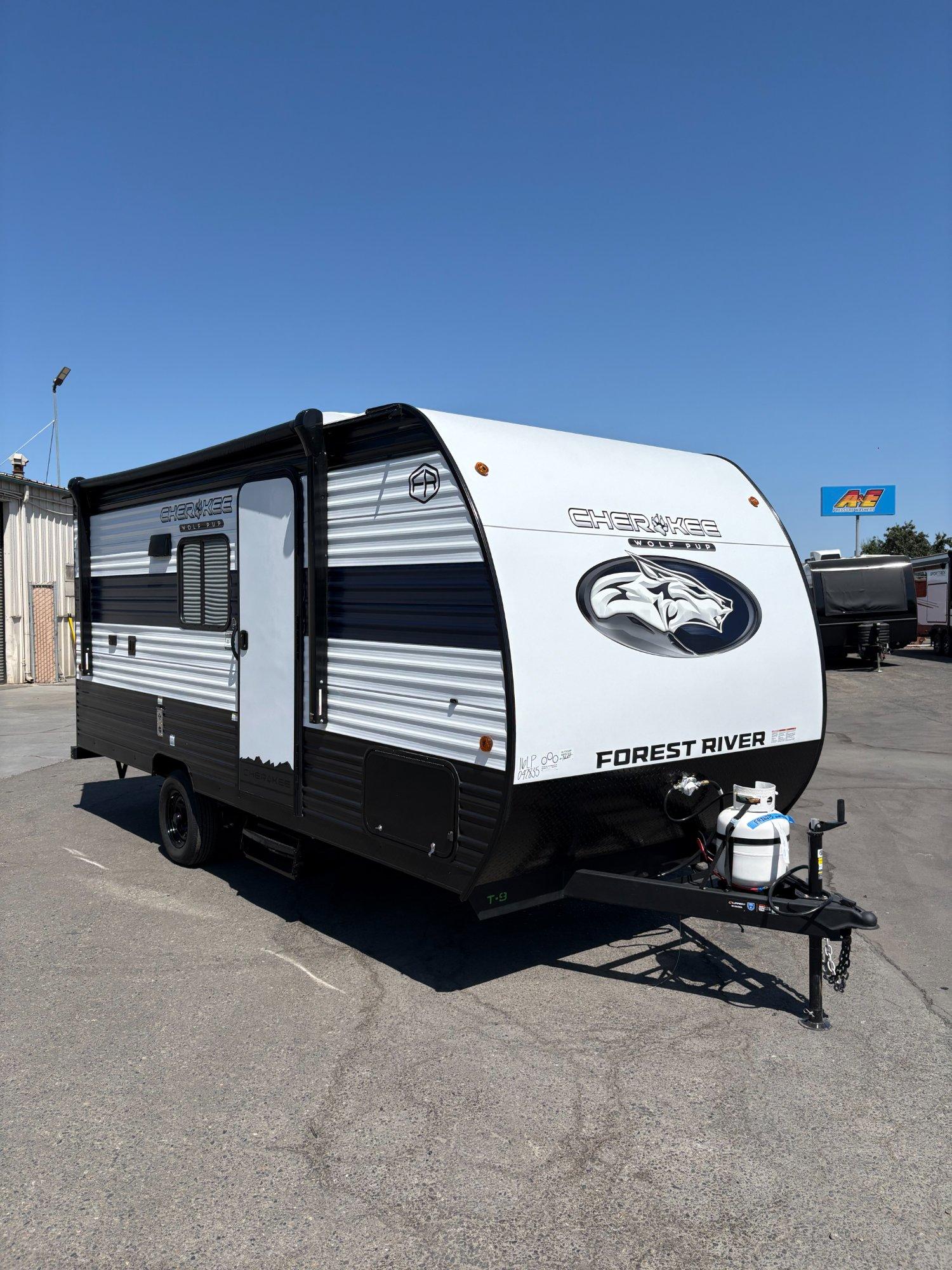 2026 Forest River RV 2026 Forest River RV Cherokee Wolf Pup - thumbnail 3