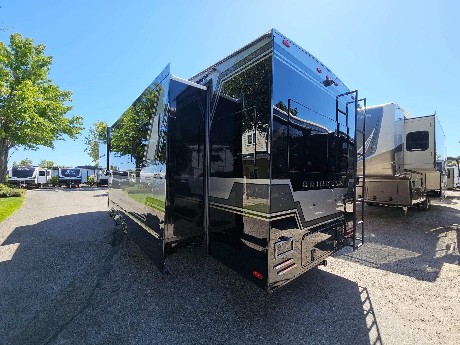2026 Brinkley RV 2026 Brinkley RV Model Z - thumbnail 4