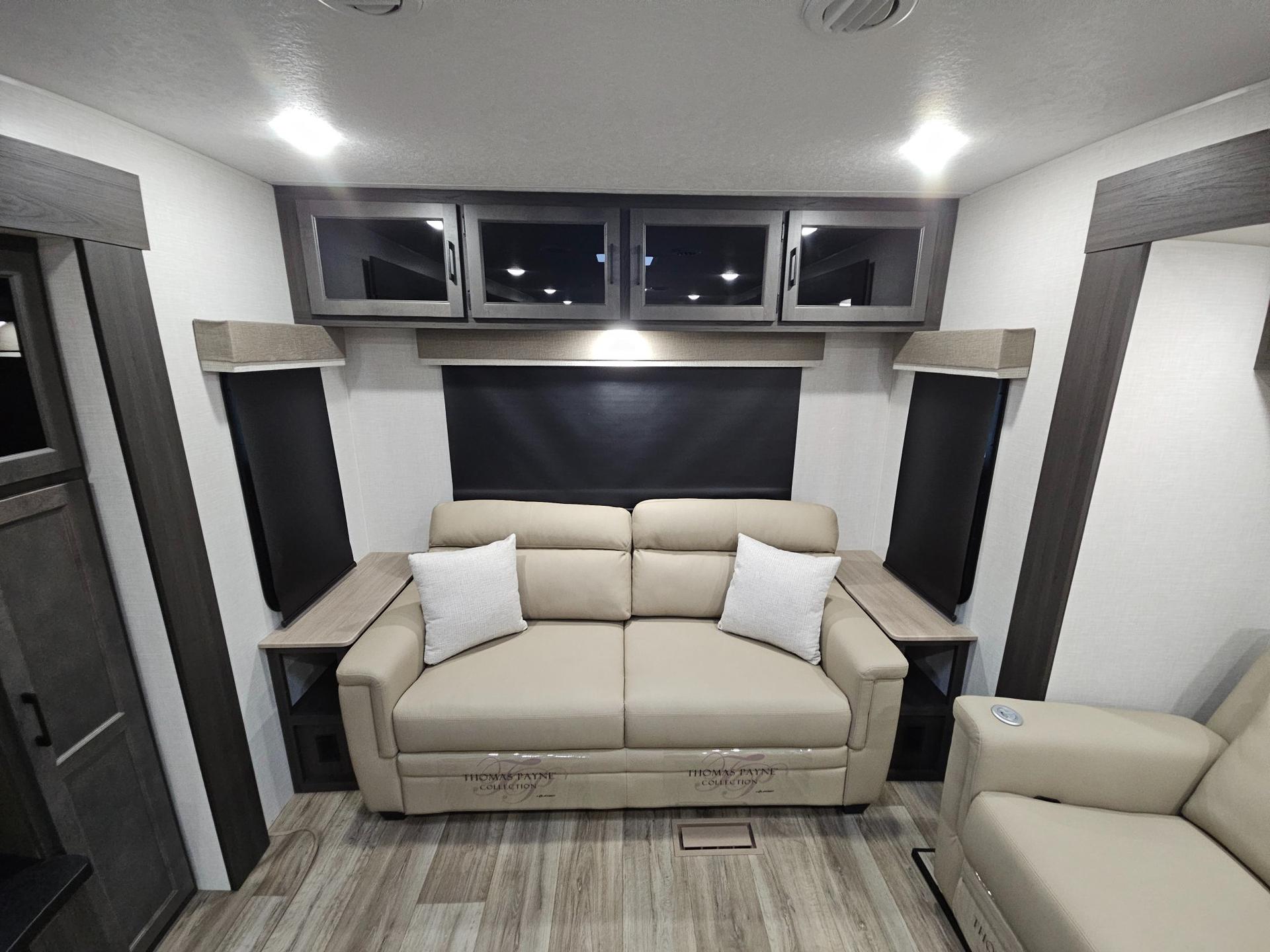 2025 Venture RV 2025 Venture RV SportTrek Touring Edition - thumbnail 11